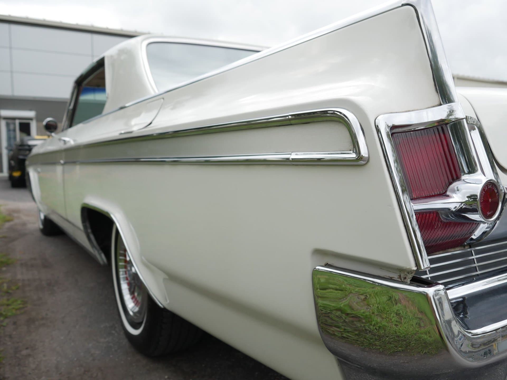 1963 Oldsmobile Starfire thumbnail 16