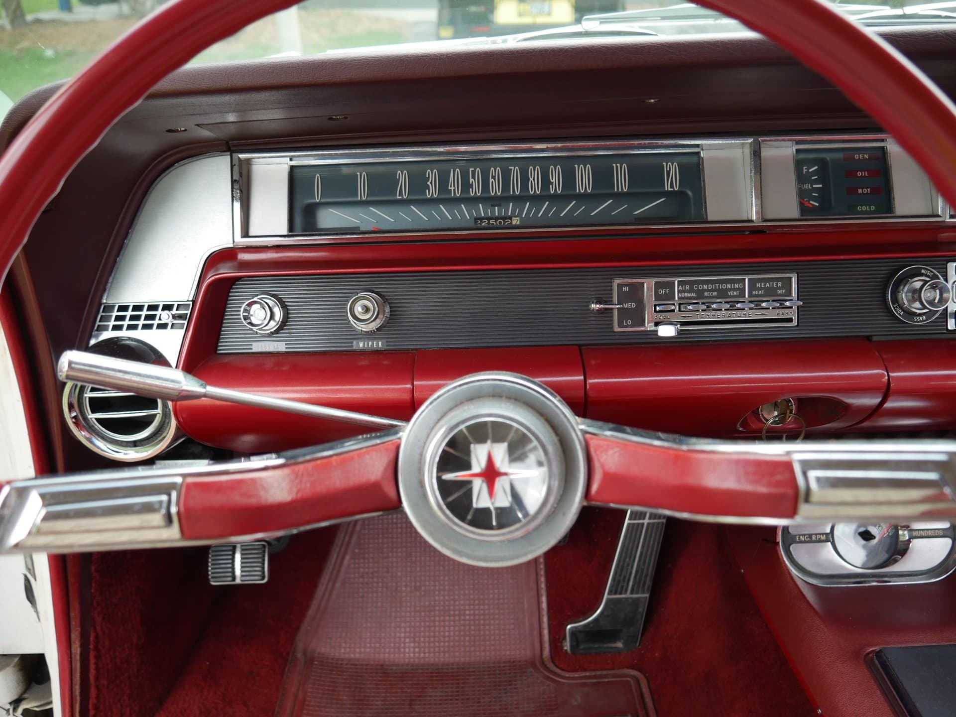 1963 Oldsmobile Starfire thumbnail 18