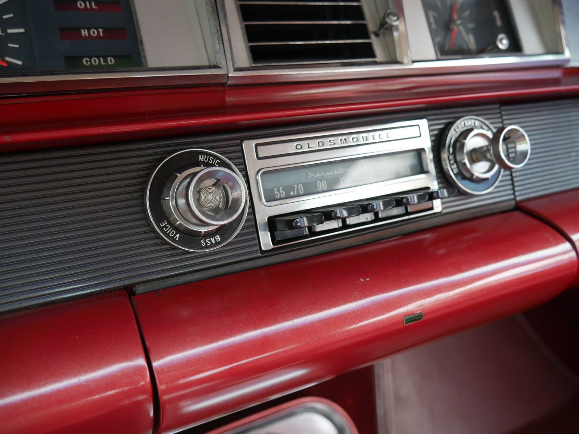 1963 Oldsmobile Starfire thumbnail 19
