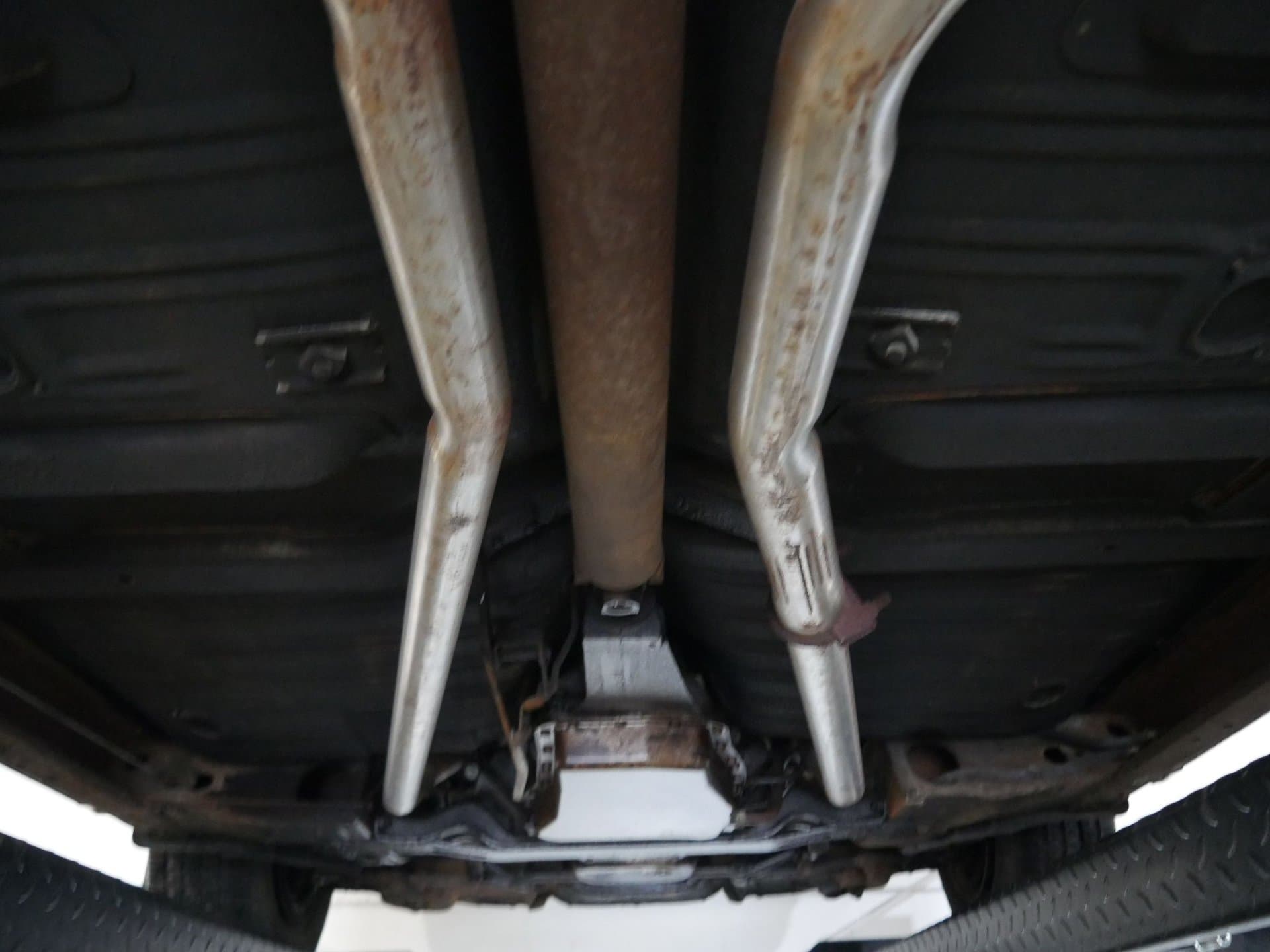 1963 Oldsmobile Starfire thumbnail 29