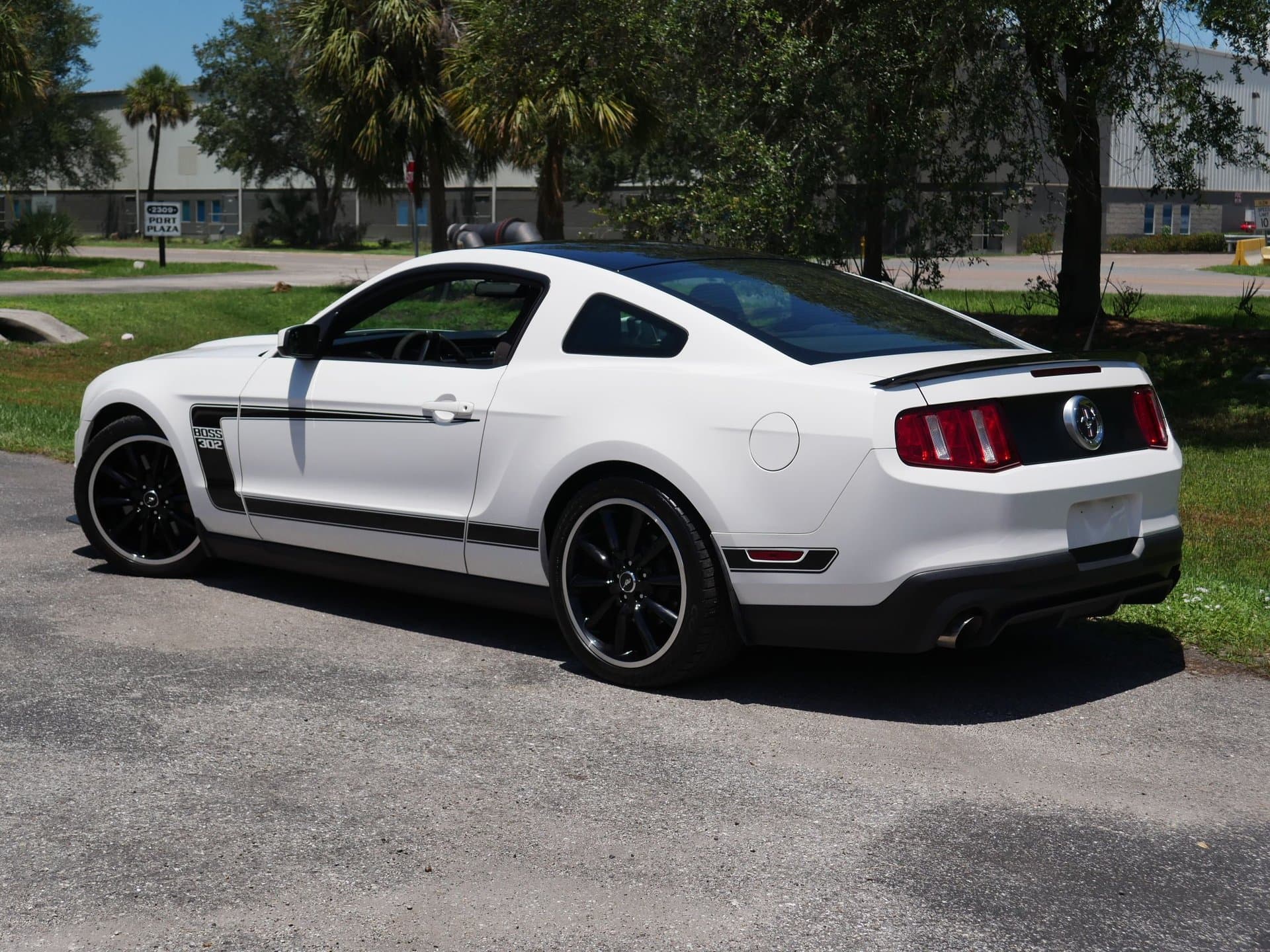 2012 Ford Mustang Boss 302 thumbnail 6