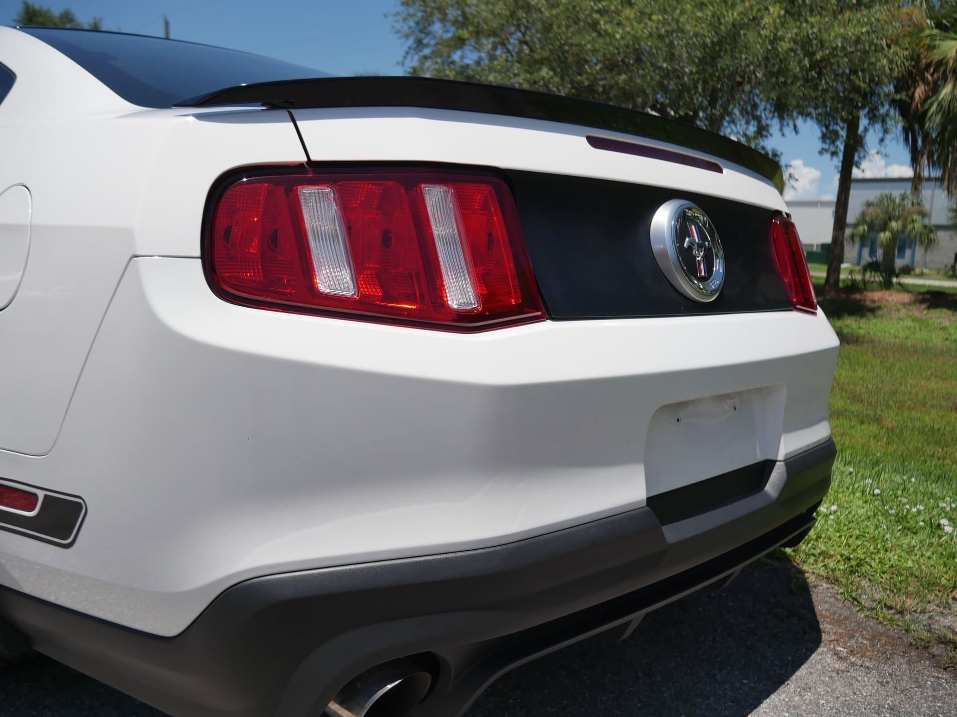 2012 Ford Mustang Boss 302 thumbnail 11