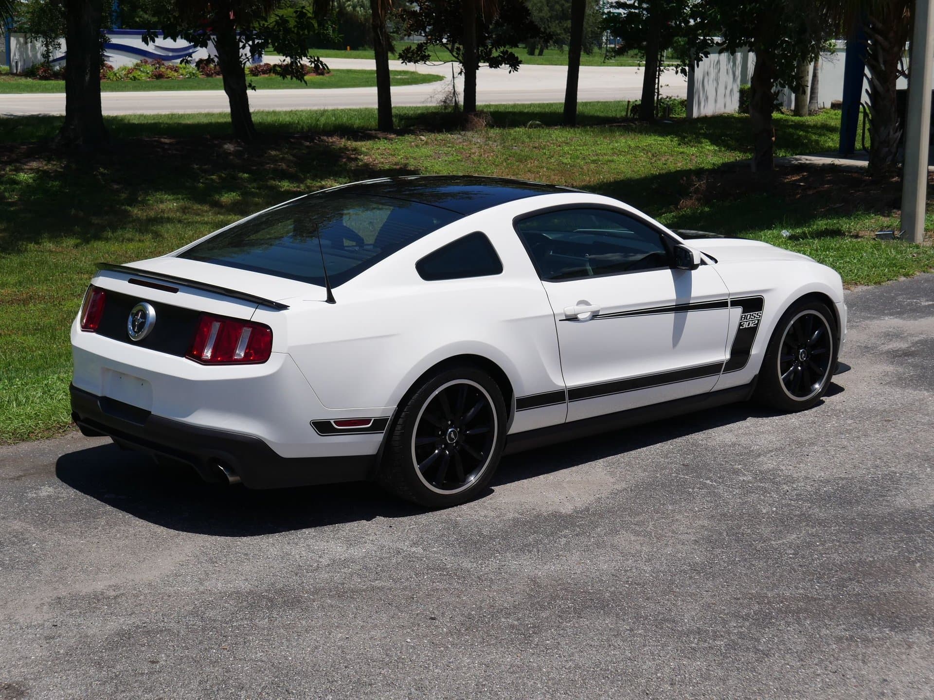 2012 Ford Mustang Boss 302 thumbnail 14