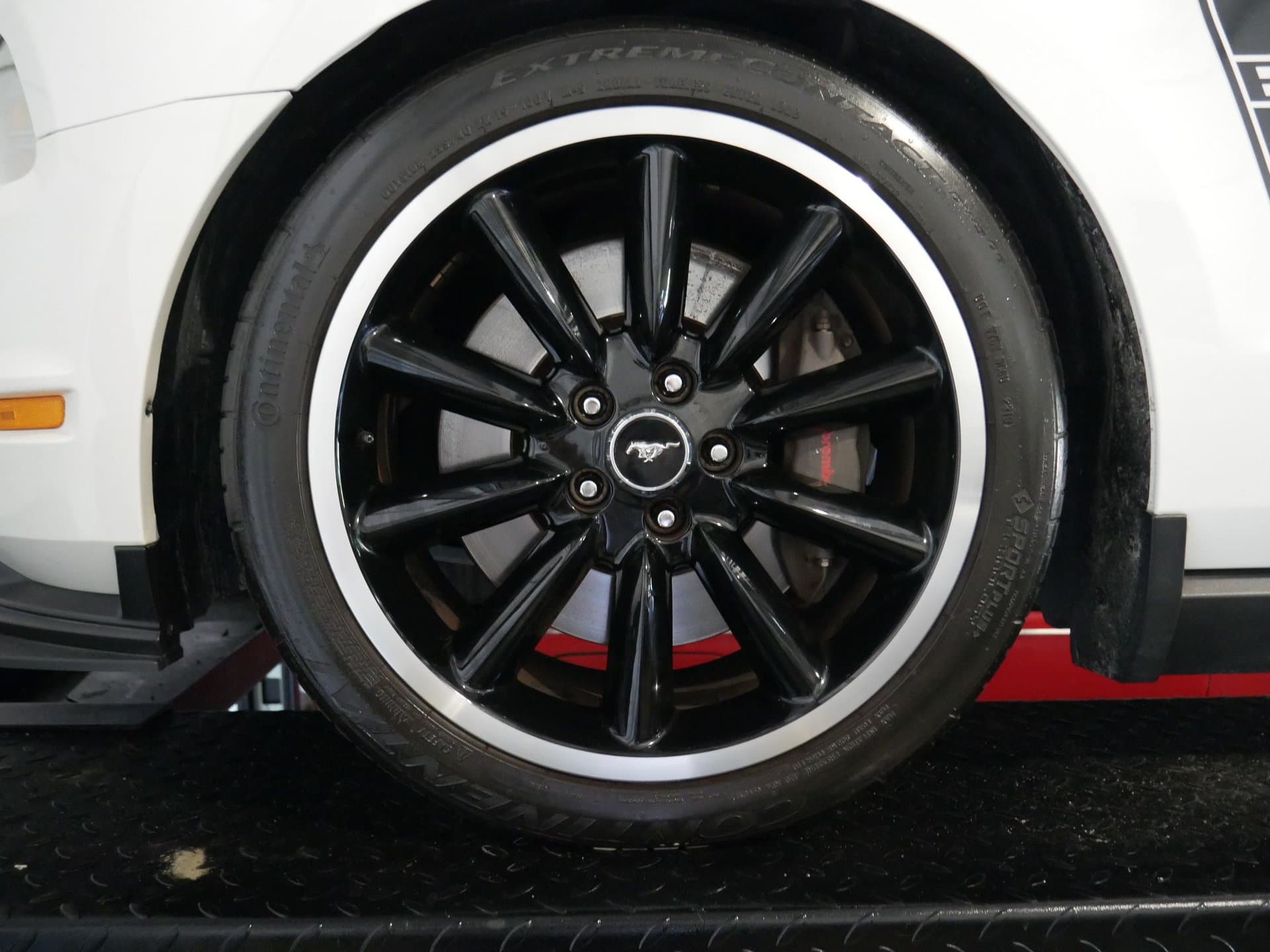 2012 Ford Mustang Boss 302 thumbnail 26