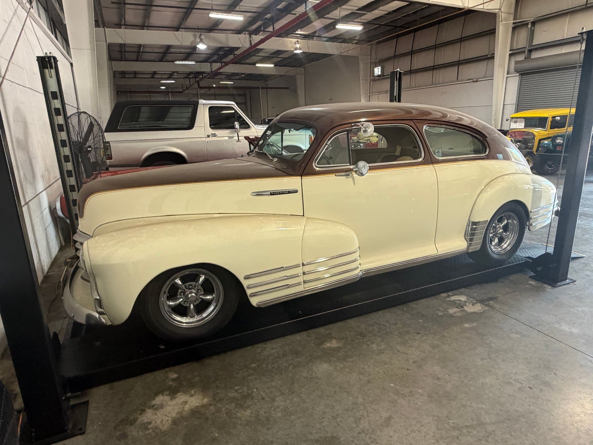 1948 Chevrolet Fleetline 2 Door Sedan Street Rod — photo 1