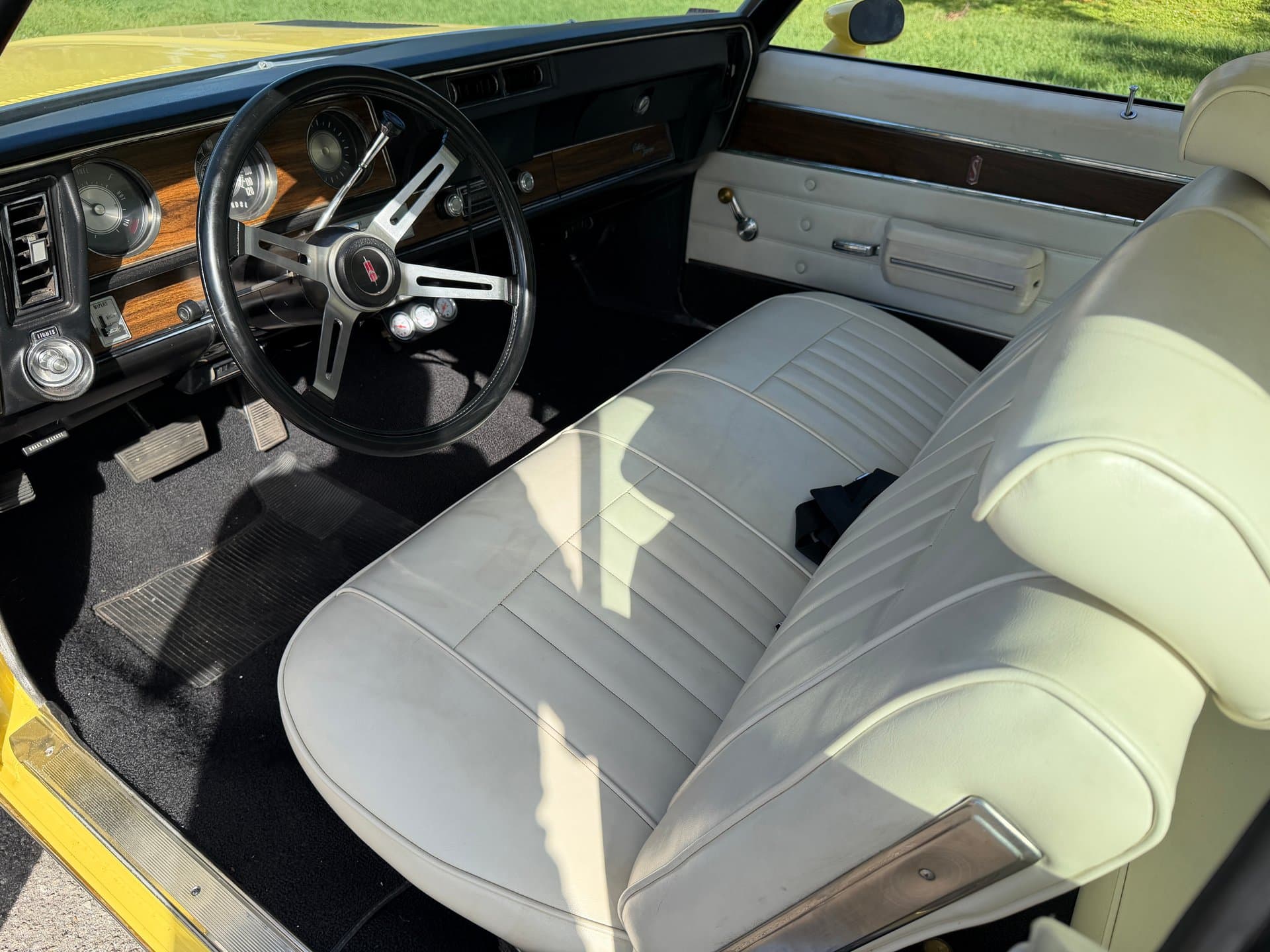 1972 Oldsmobile Cutlass Supreme thumbnail 4