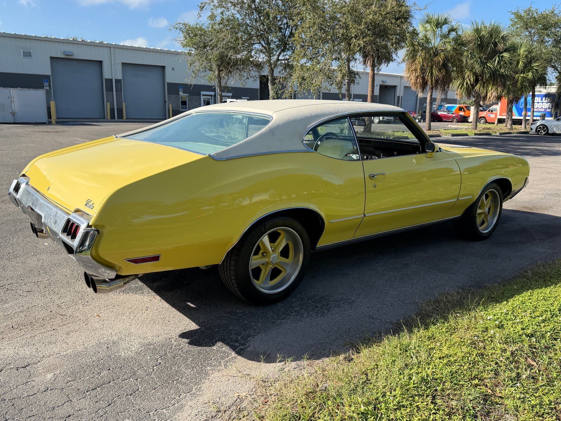 1972 Oldsmobile Cutlass Supreme thumbnail 9