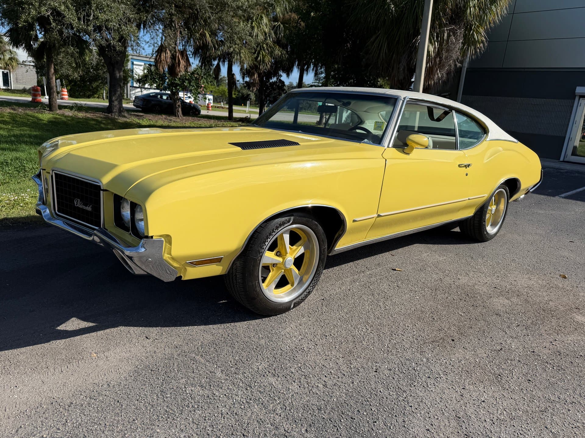 1972 Oldsmobile Cutlass Supreme — photo 1