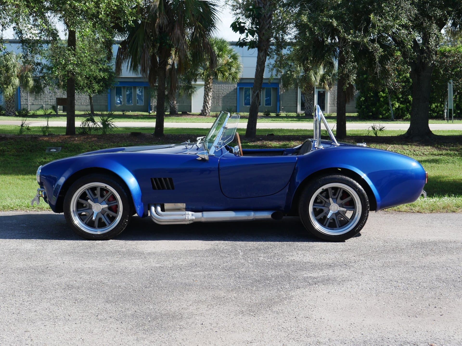 1967 Shelby Cobra Replica thumbnail 5