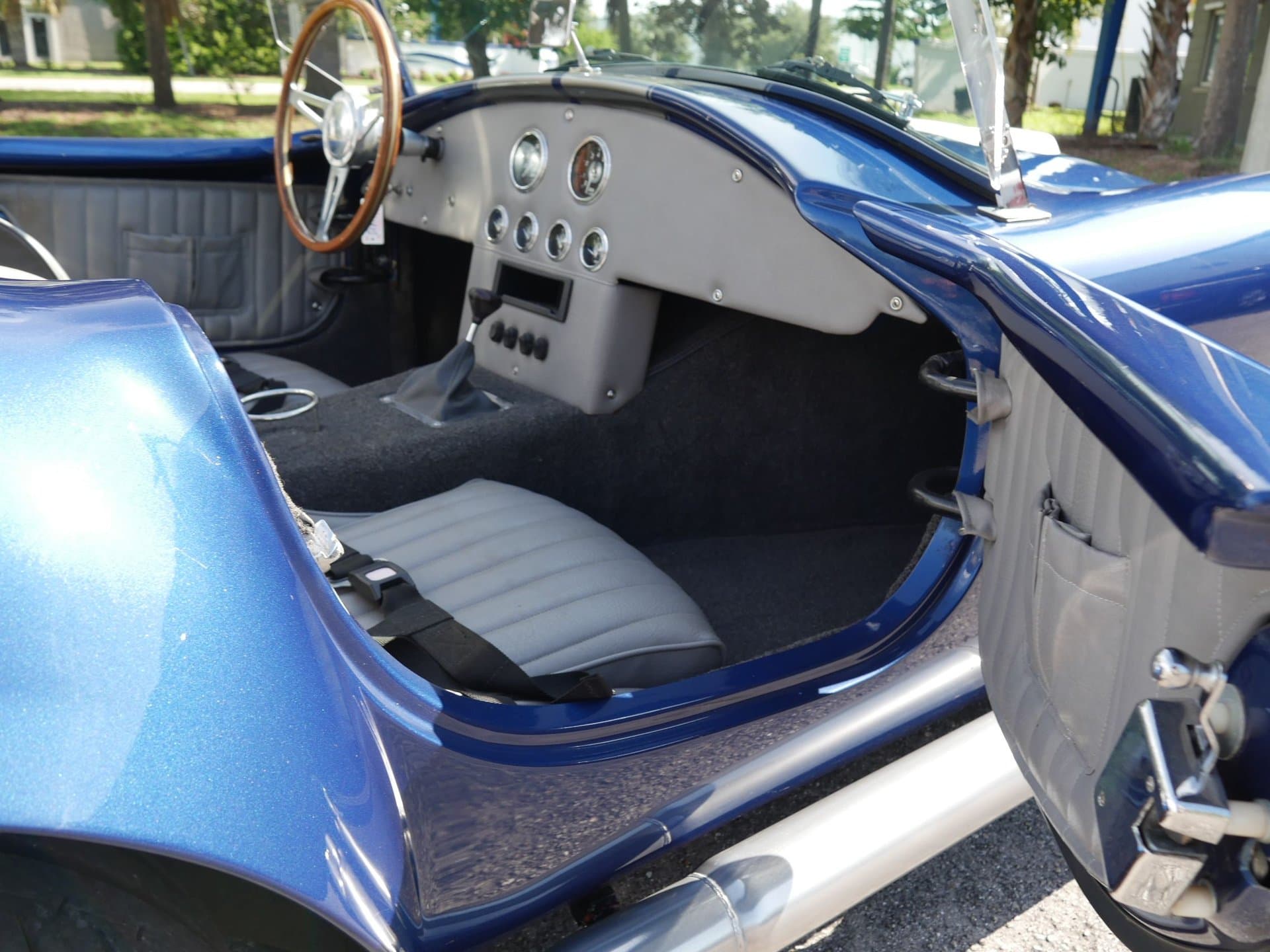 1967 Shelby Cobra Replica thumbnail 19