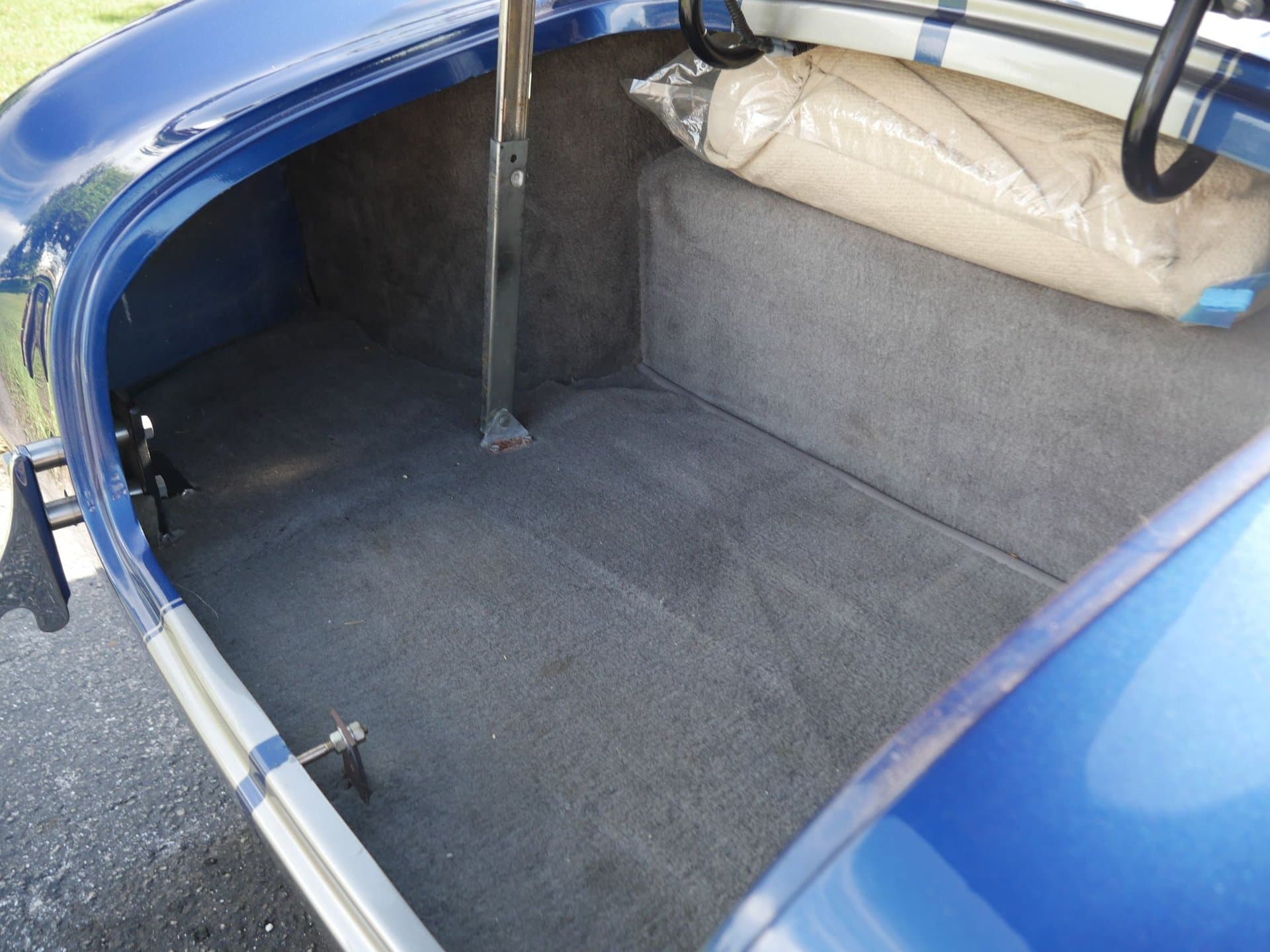 1967 Shelby Cobra Replica thumbnail 21