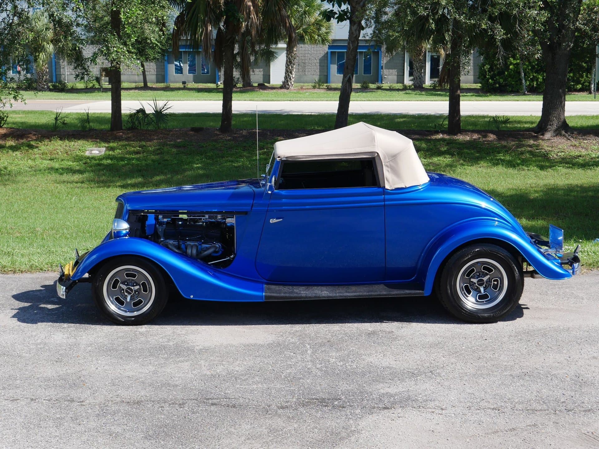 1934 Ford Cabriolet thumbnail 6