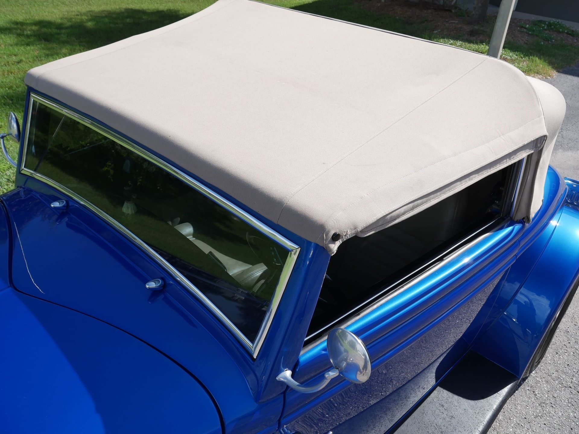 1934 Ford Cabriolet thumbnail 11