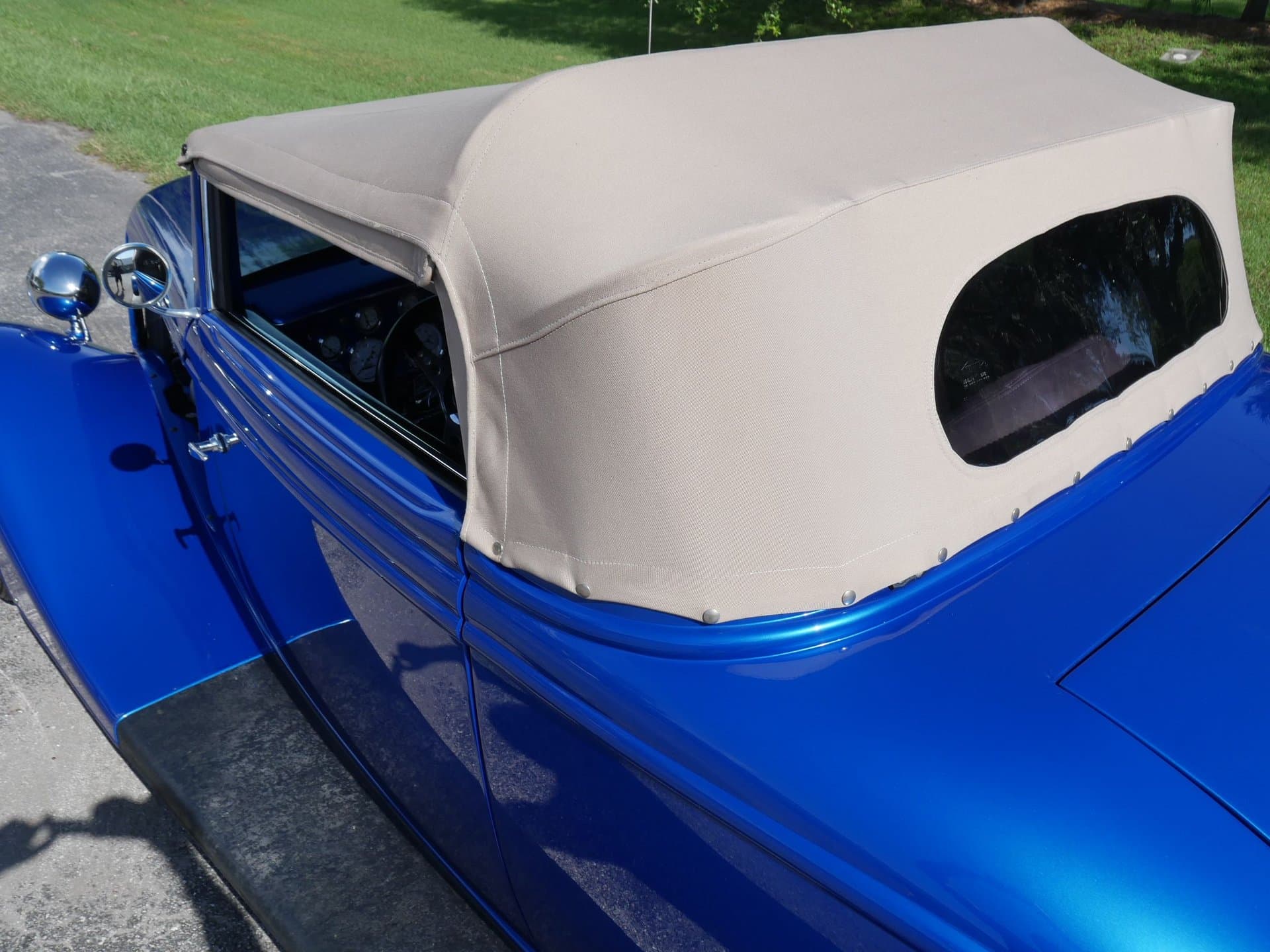 1934 Ford Cabriolet thumbnail 12