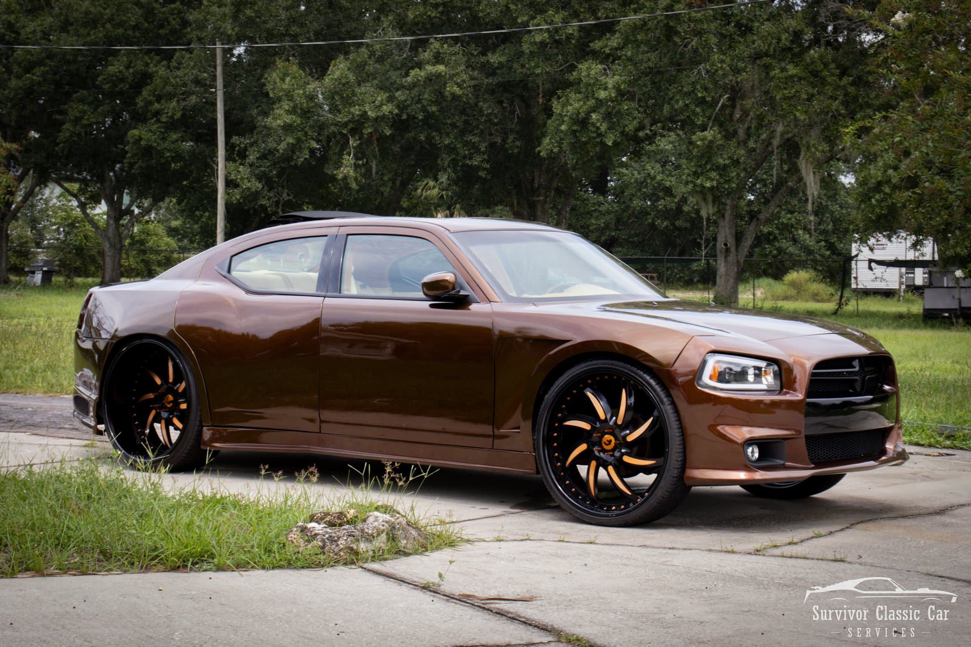 2010 Dodge Charger SXT — photo 2