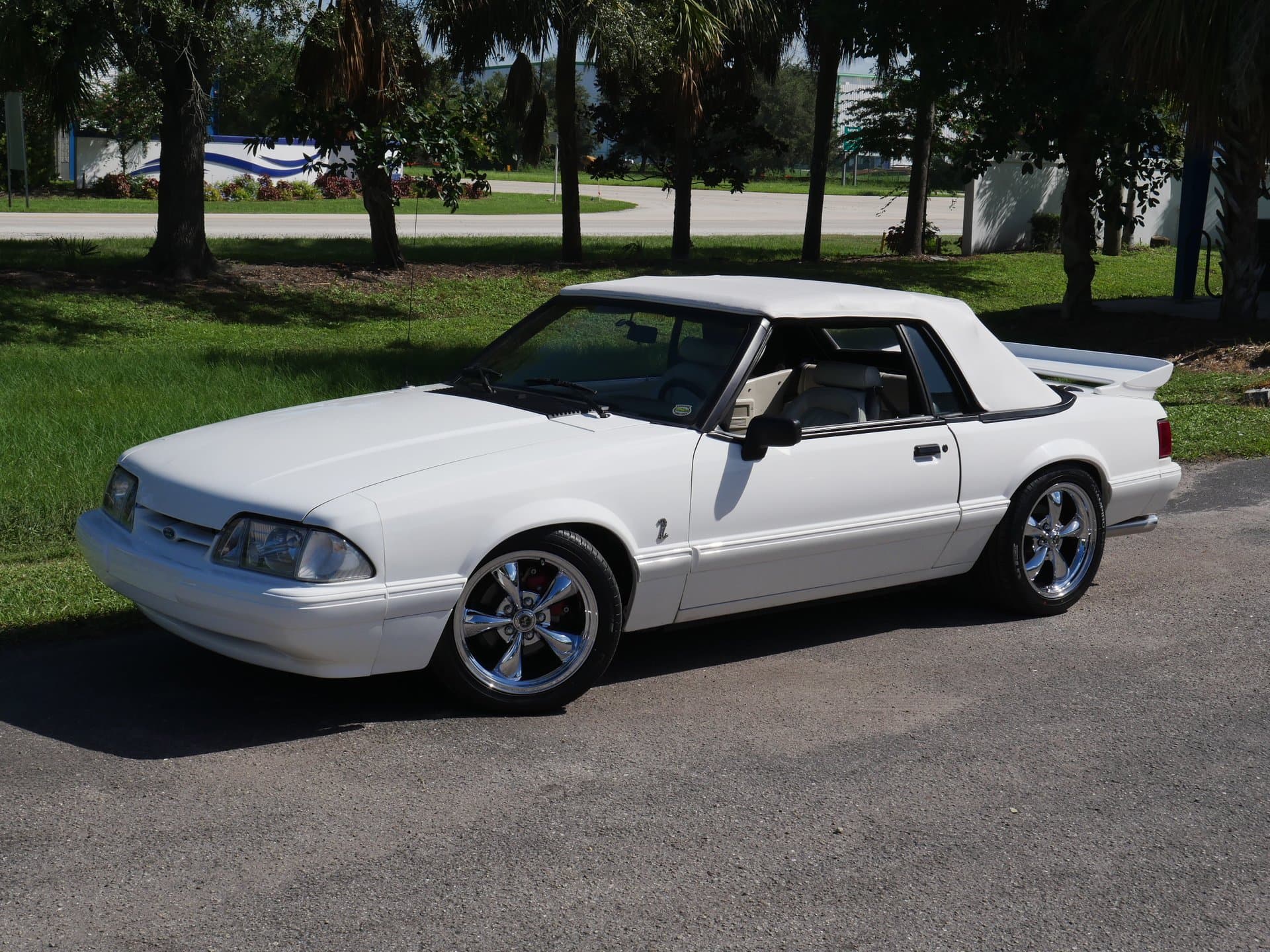 1993 Ford Mustang LX Convertible 5.0 thumbnail 4