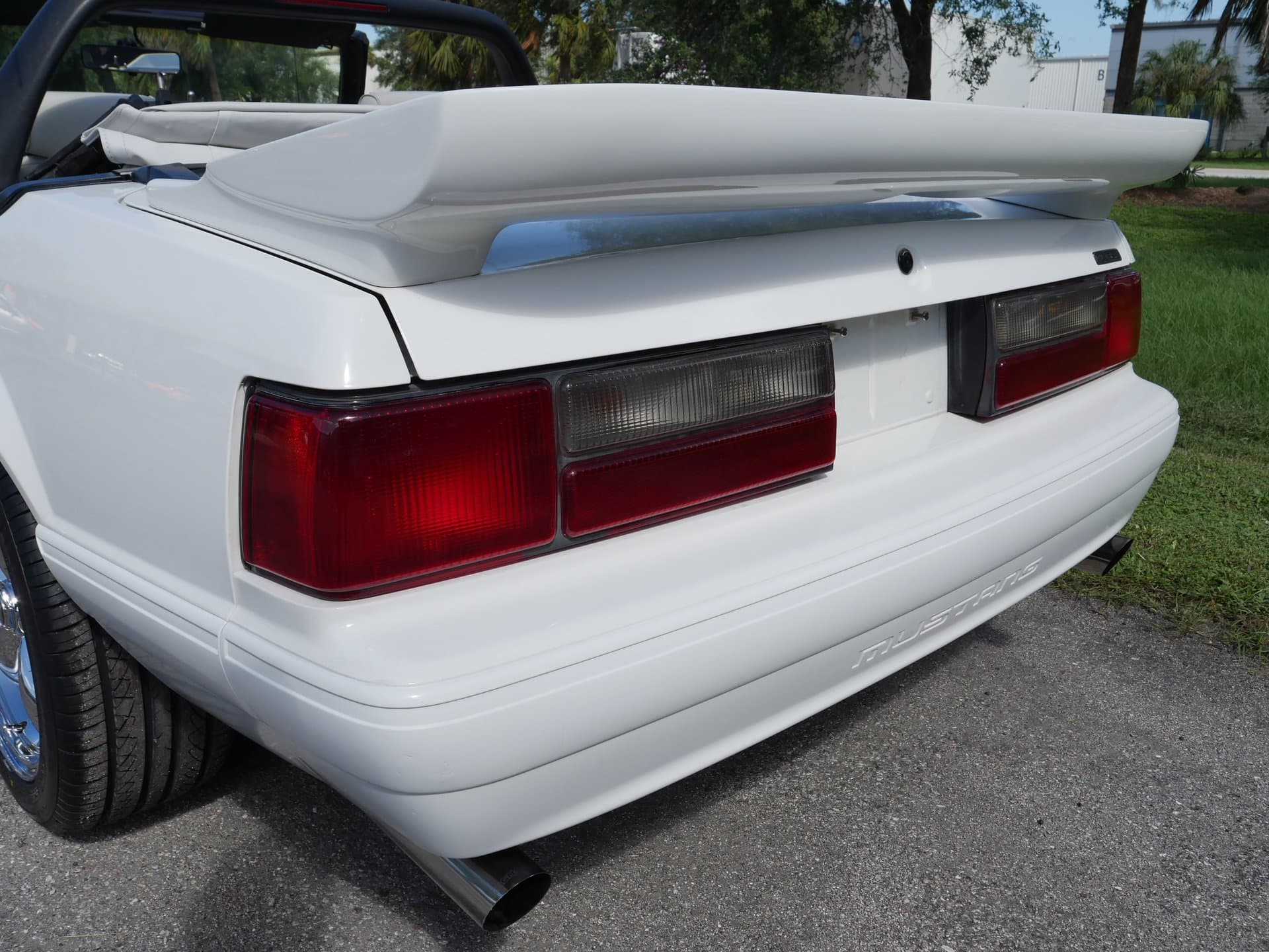 1993 Ford Mustang LX Convertible 5.0 thumbnail 12