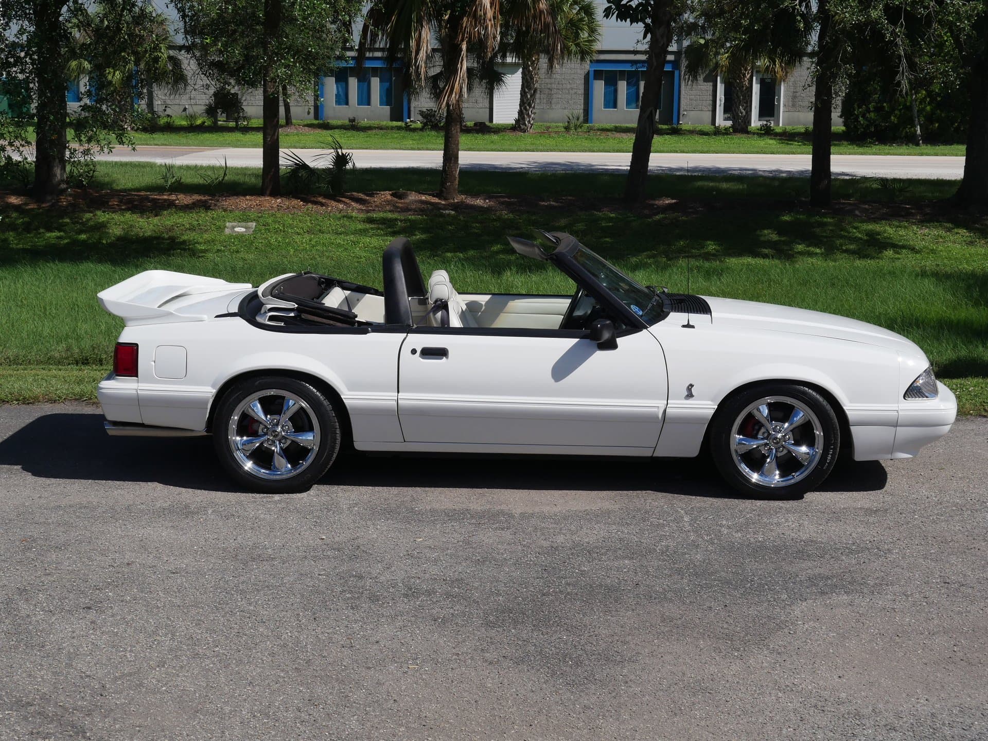 1993 Ford Mustang LX Convertible 5.0 thumbnail 14