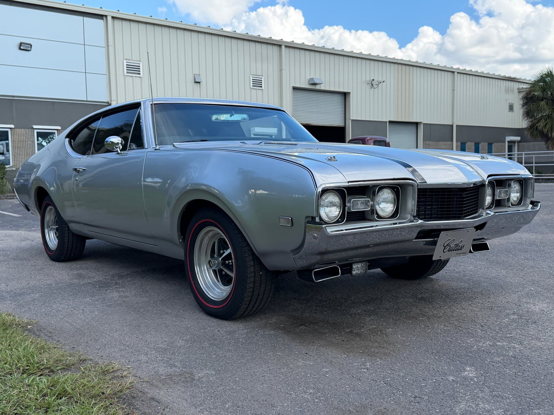 1968 Oldsmobile Cutlass thumbnail 3