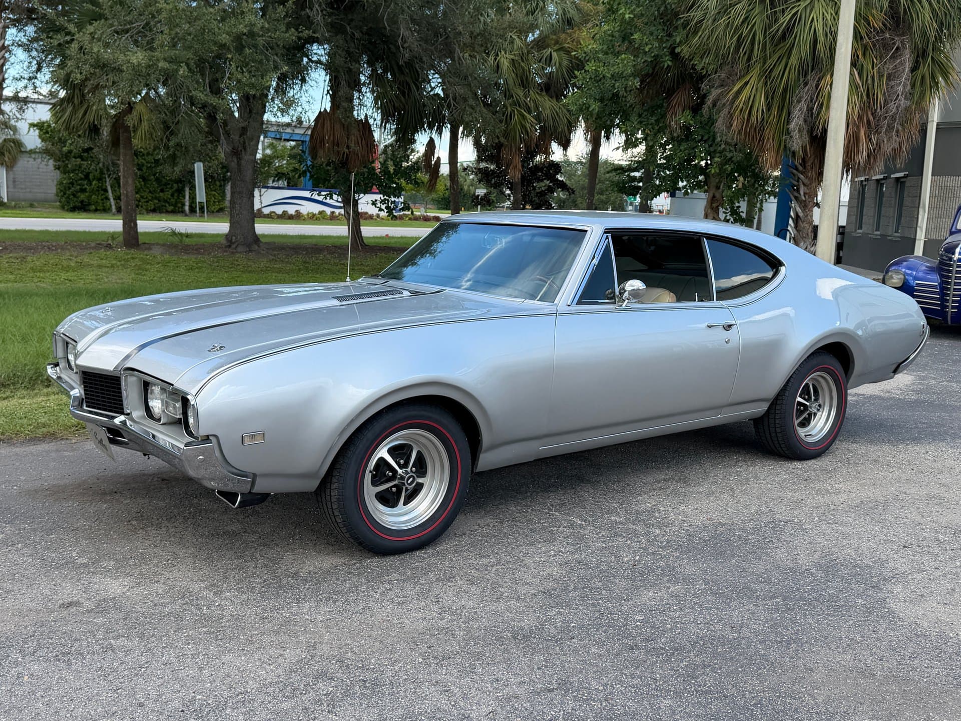 1968 Oldsmobile Cutlass — photo 1
