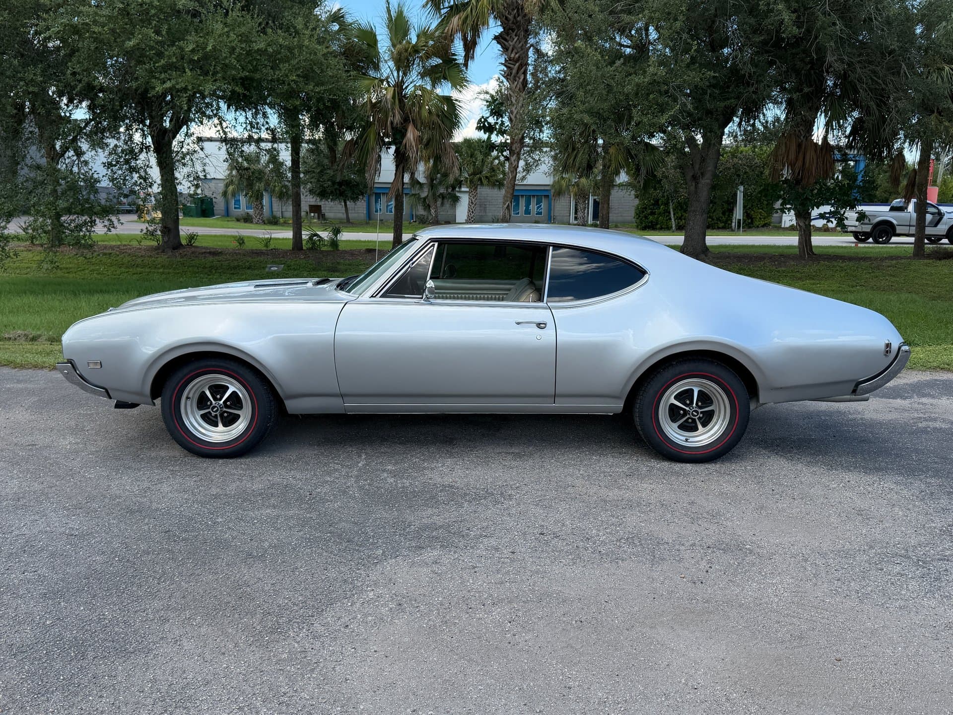 1968 Oldsmobile Cutlass thumbnail 8