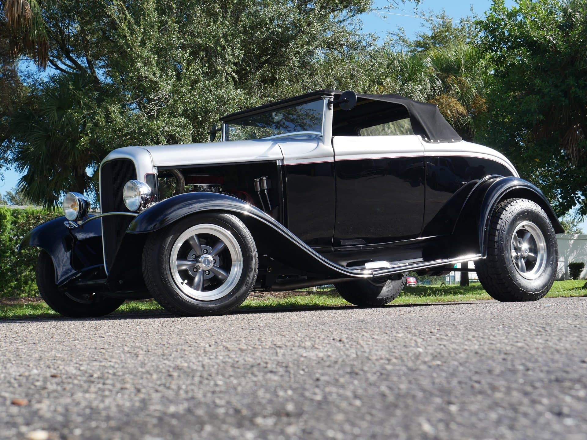 1932 Ford Roadster thumbnail 3