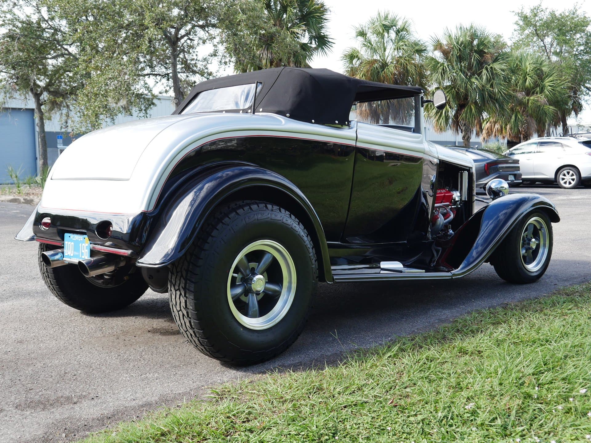 1932 Ford Roadster thumbnail 11