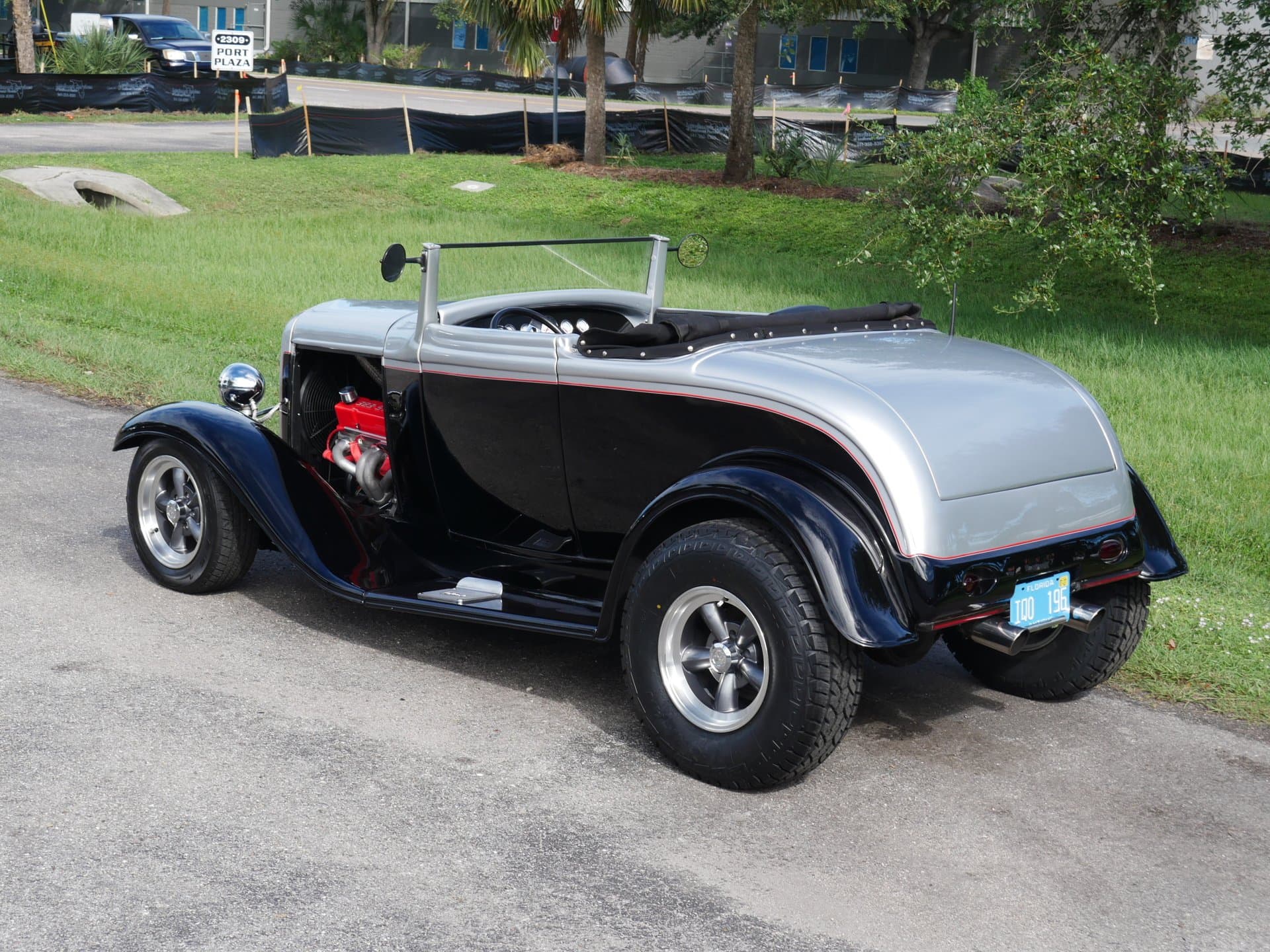 1932 Ford Roadster thumbnail 14