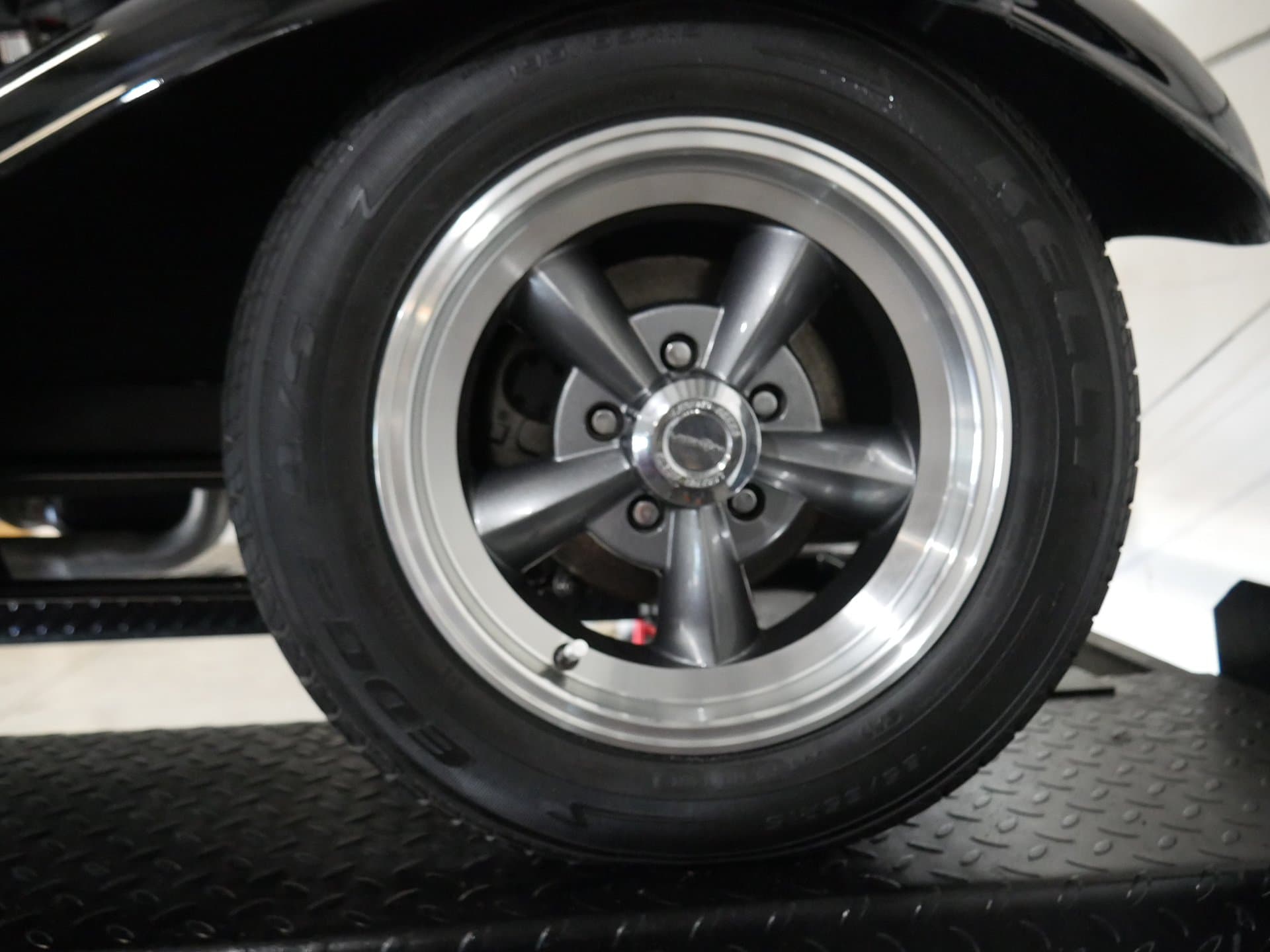 1932 Ford Roadster thumbnail 28