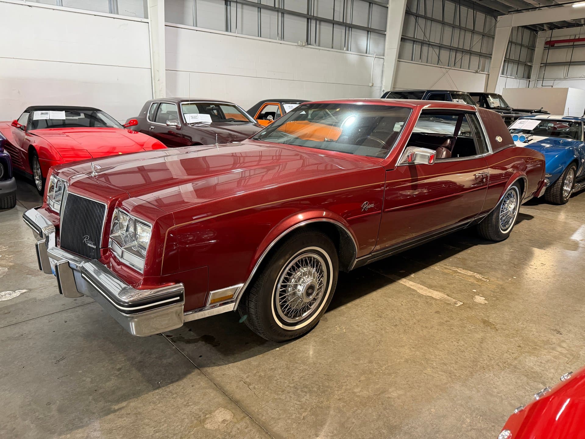 1985 Buick Riviera Coupe — photo 1