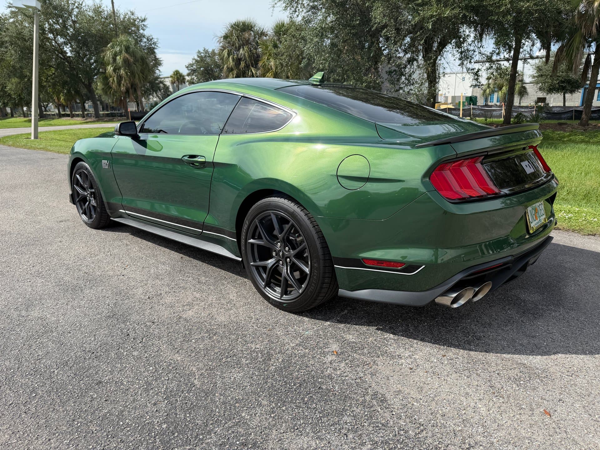 2023 Ford Mustang Mach 1 thumbnail 3