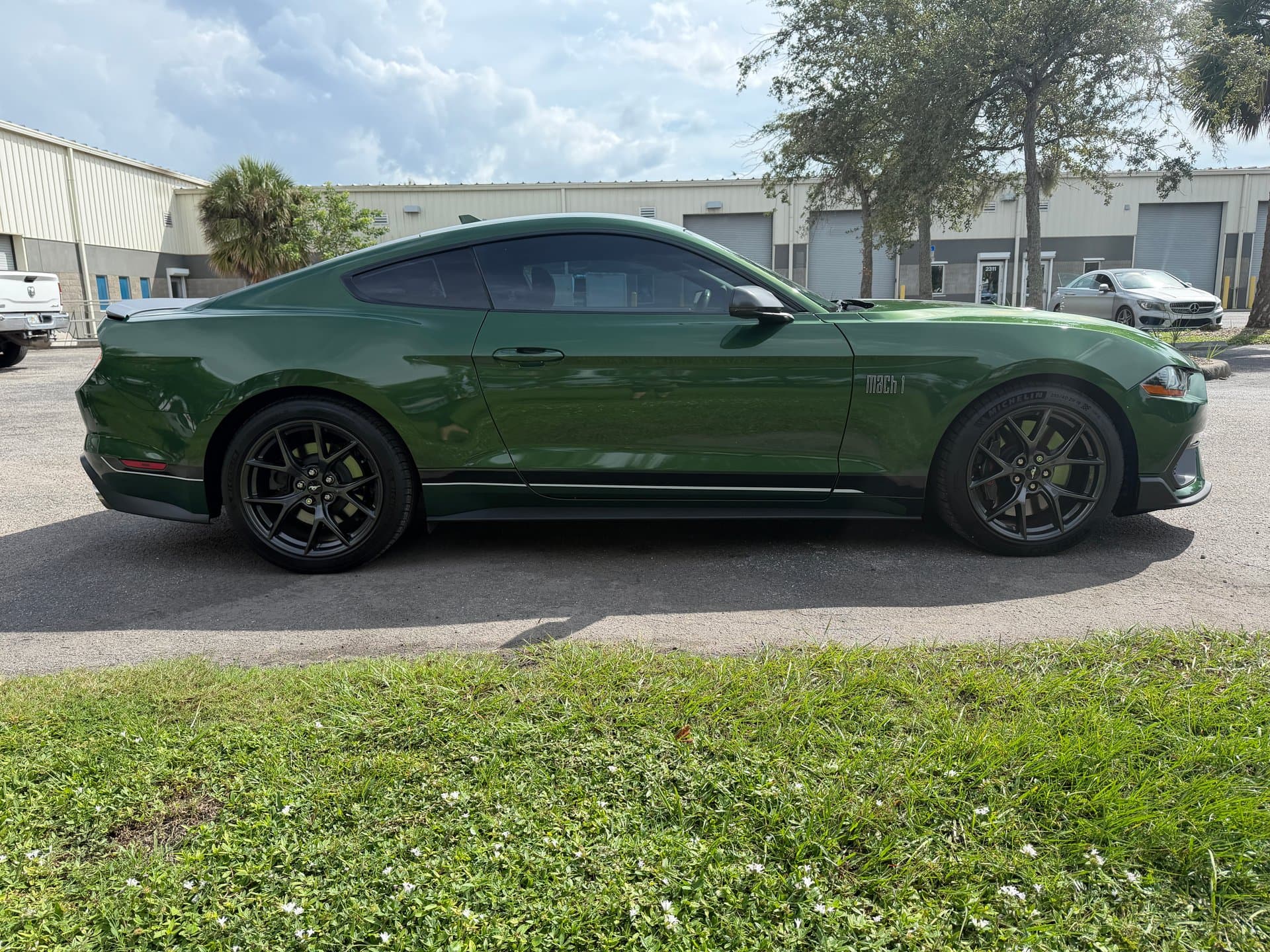 2023 Ford Mustang Mach 1 thumbnail 7