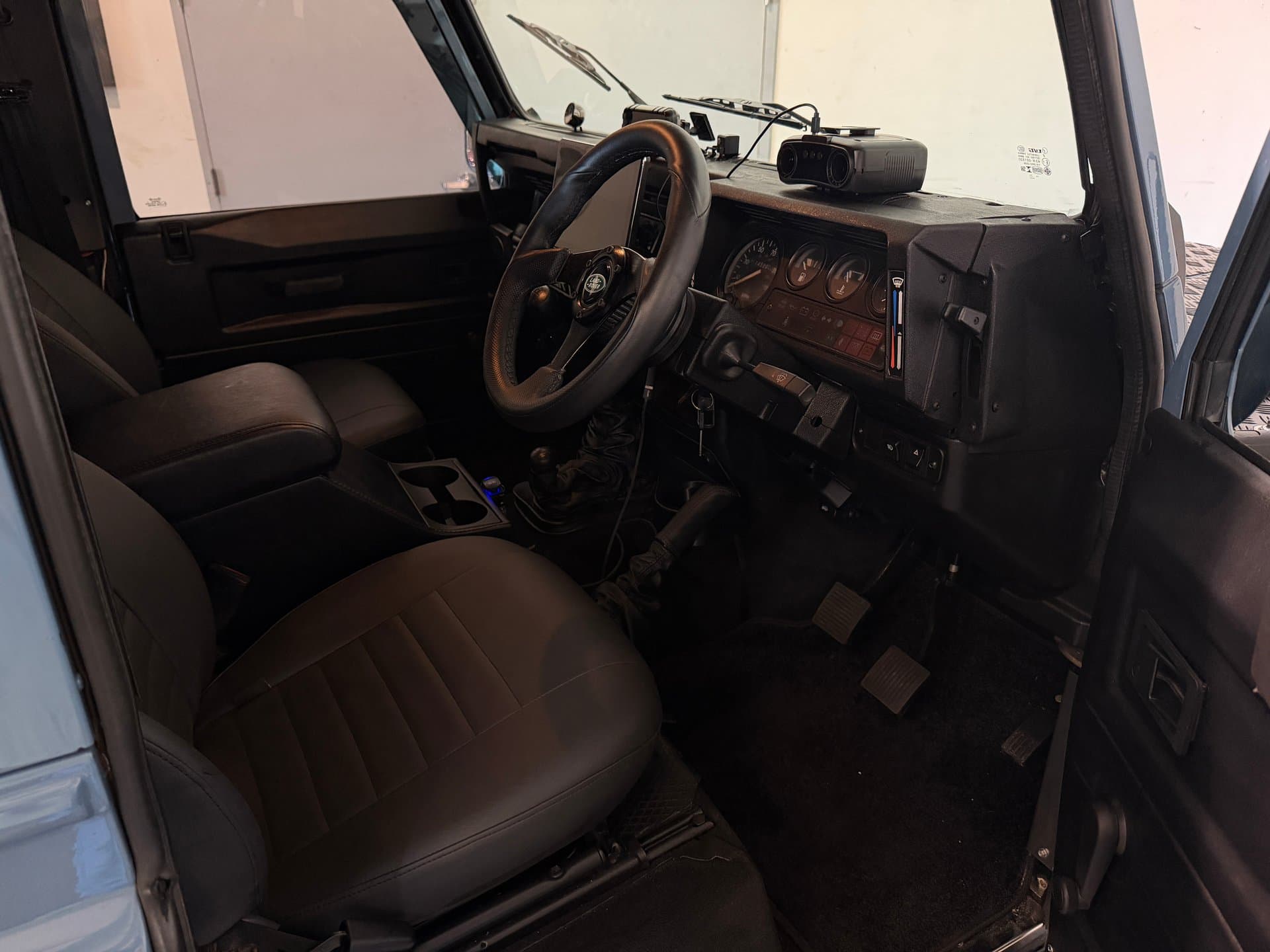 1996 Land Rover Defender 90 thumbnail 4