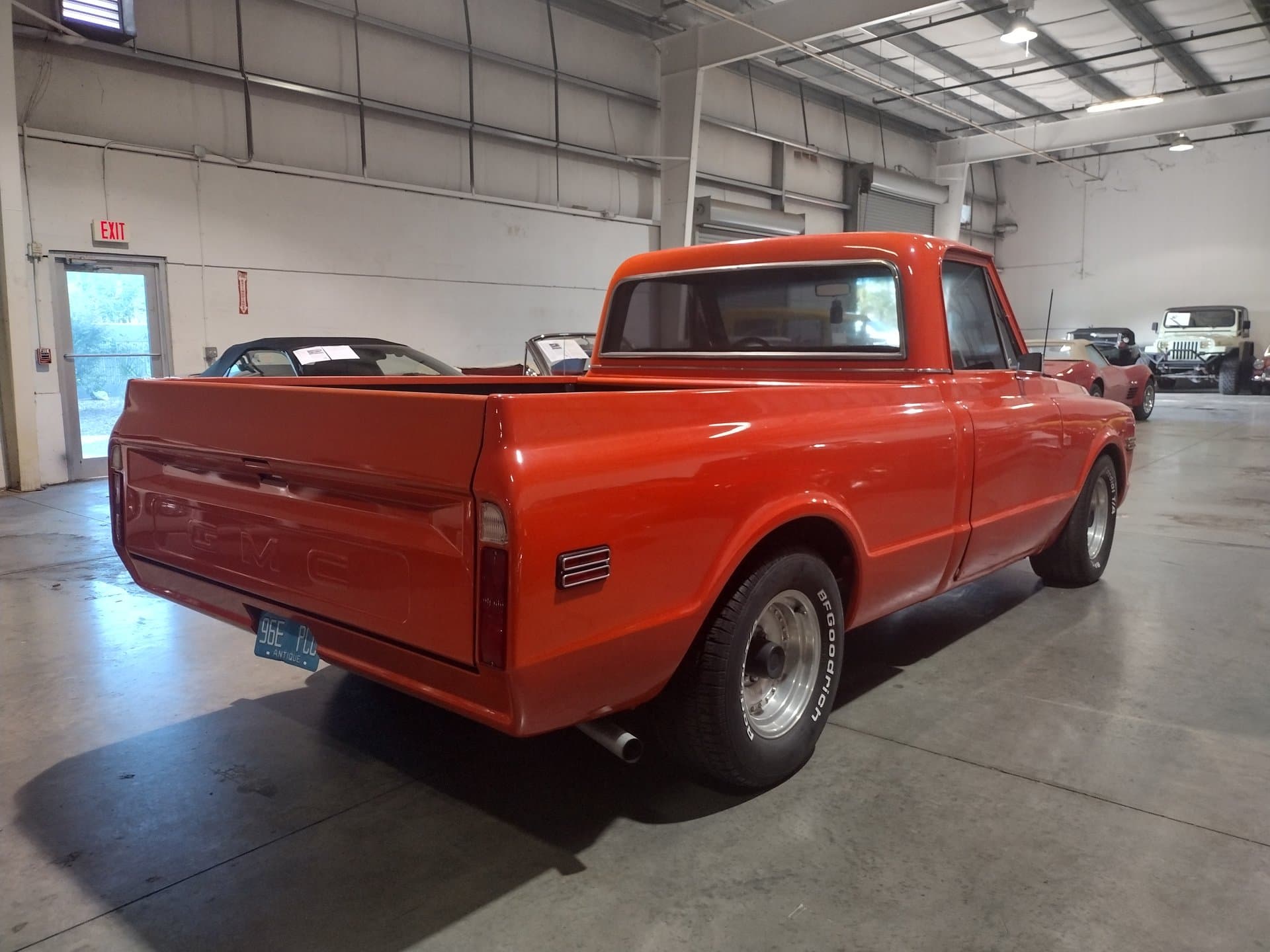 1968 GMC C10 Short Bed thumbnail 3