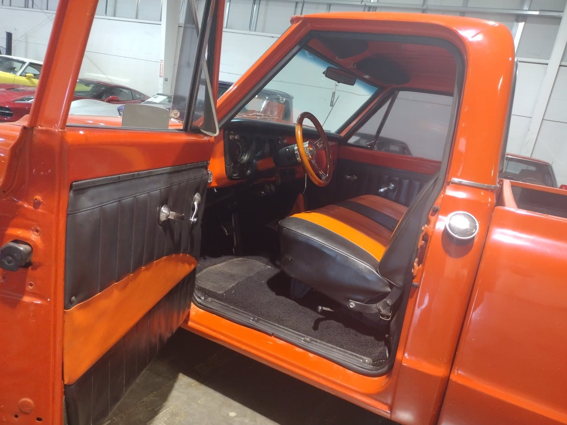 1968 GMC C10 Short Bed thumbnail 7