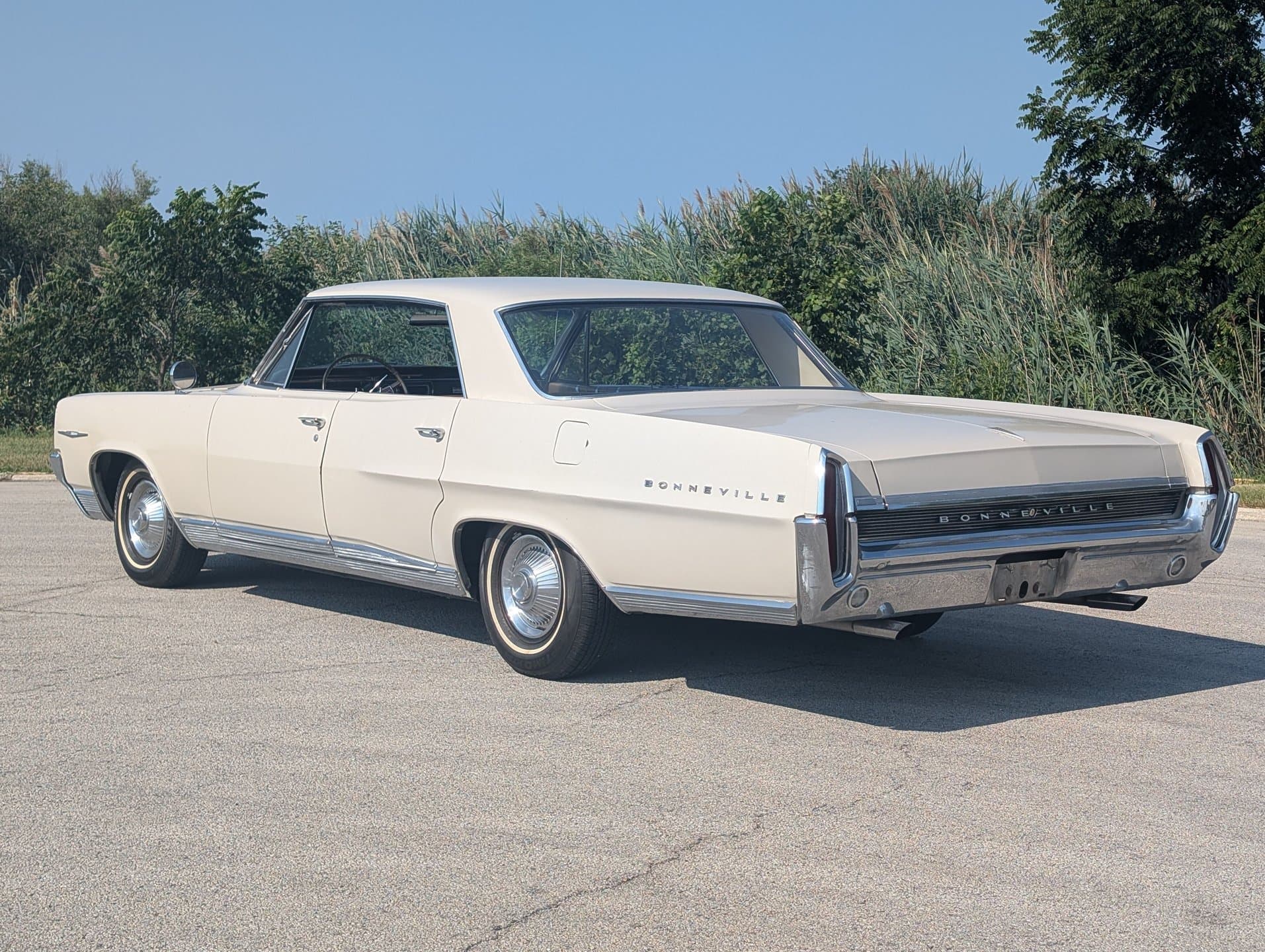 1964 Pontiac Bonneville thumbnail 5