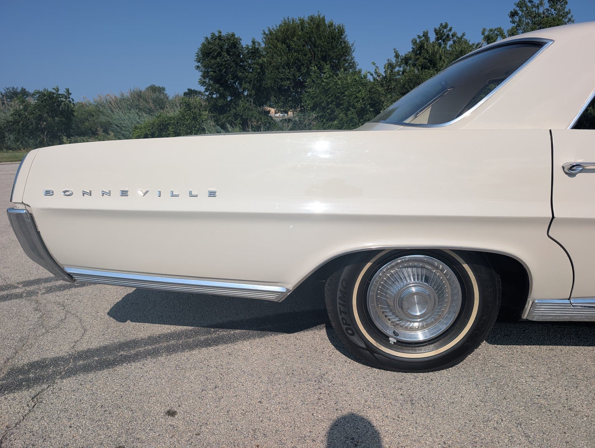 1964 Pontiac Bonneville thumbnail 9