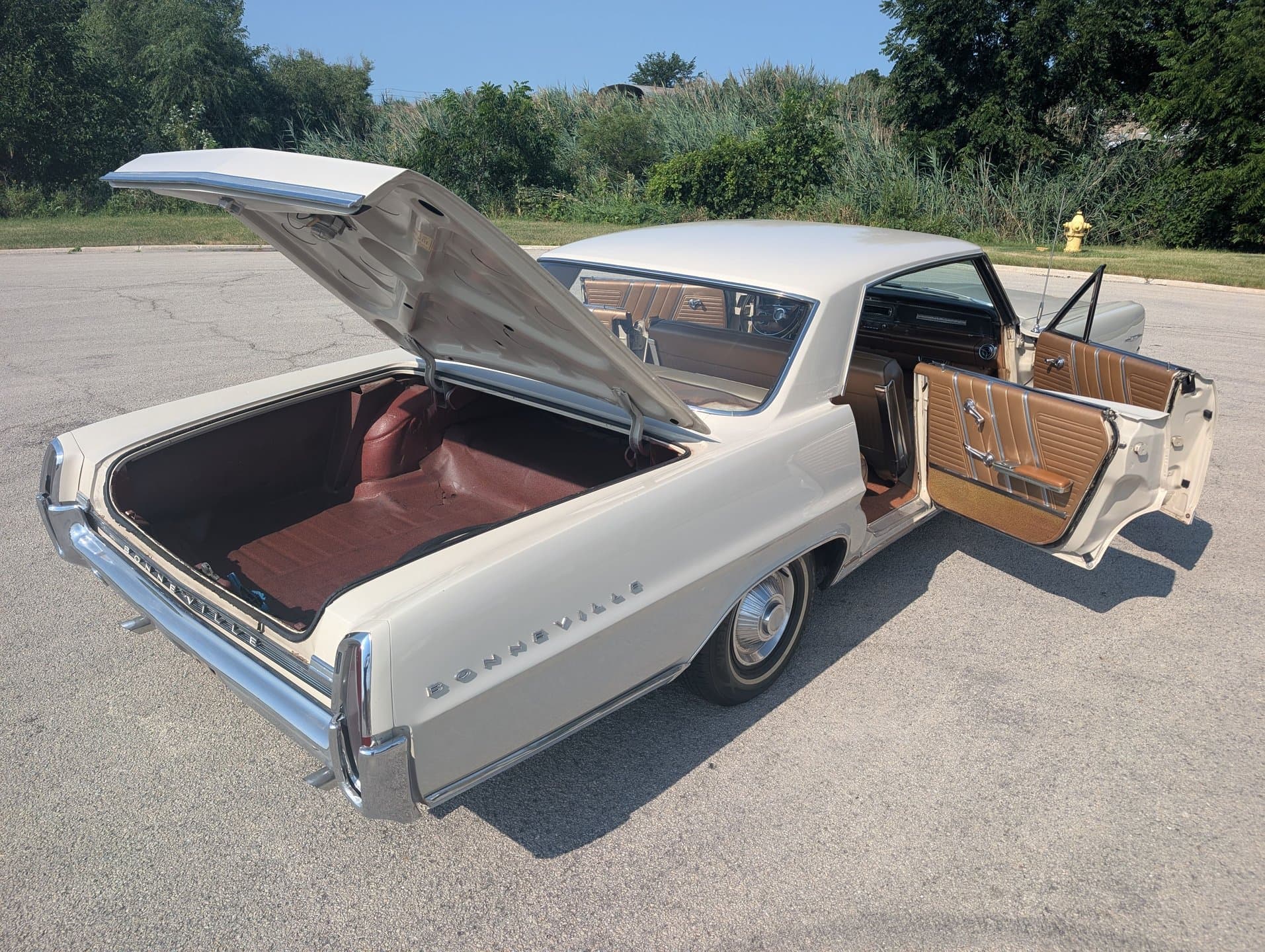 1964 Pontiac Bonneville thumbnail 12