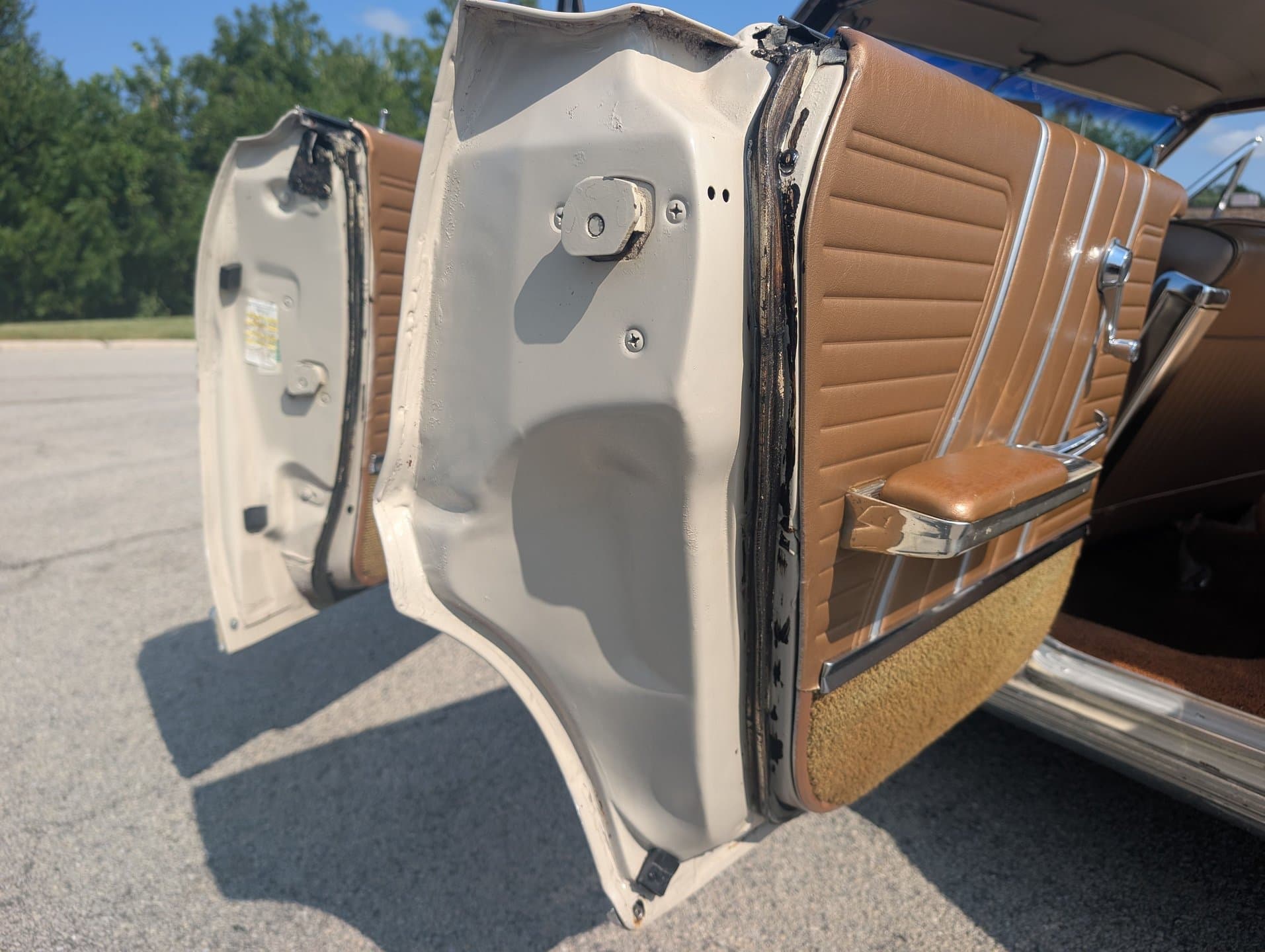 1964 Pontiac Bonneville thumbnail 24