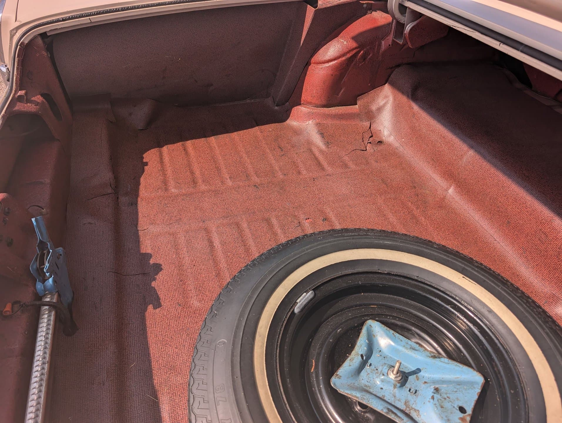 1964 Pontiac Bonneville thumbnail 25