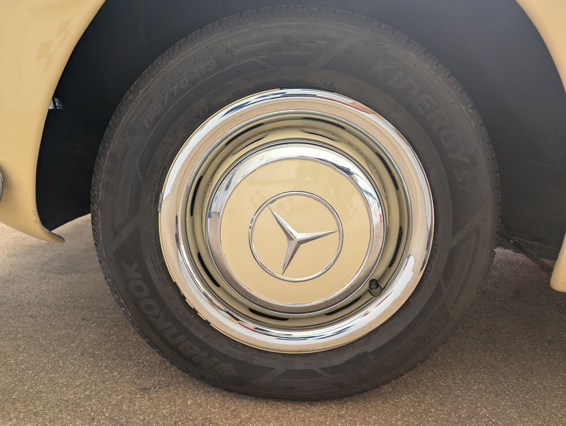 1961 Mercedes 190SL thumbnail 9
