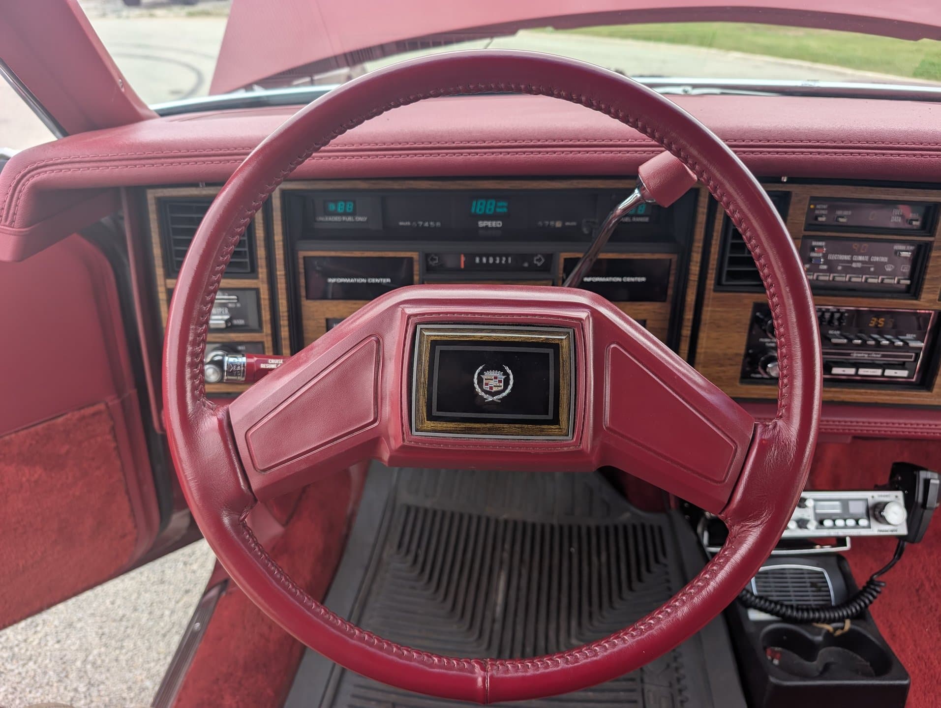 1985 Cadillac Eldorado thumbnail 16