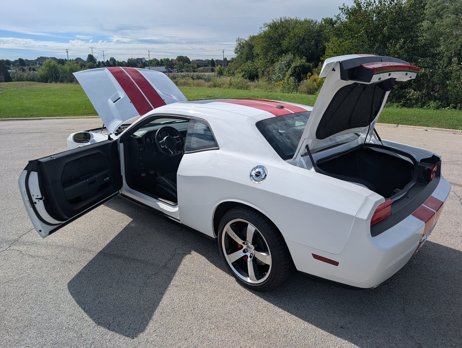 2013 Dodge Challenger SRT8 392 thumbnail 12