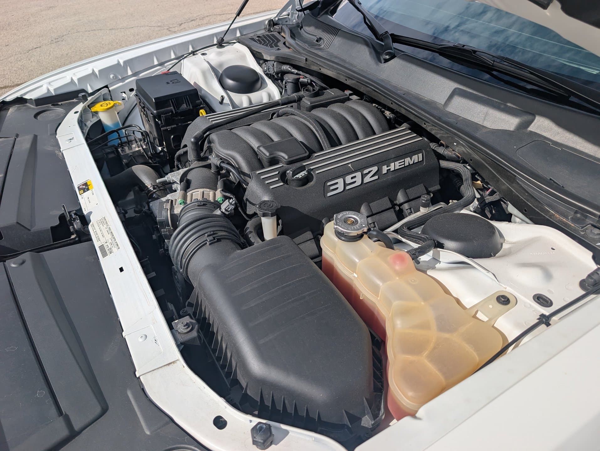 2013 Dodge Challenger SRT8 392 thumbnail 27