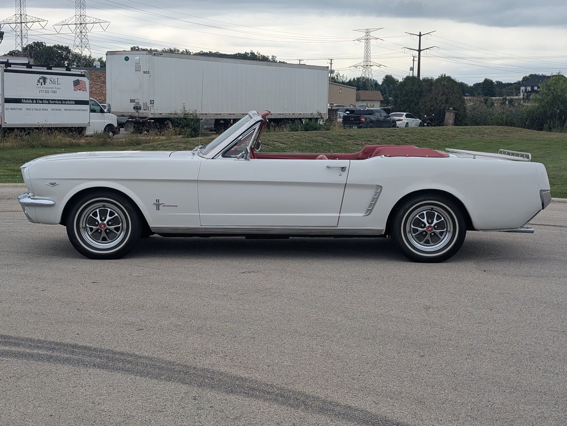1965 Ford Mustang Convertible thumbnail 6