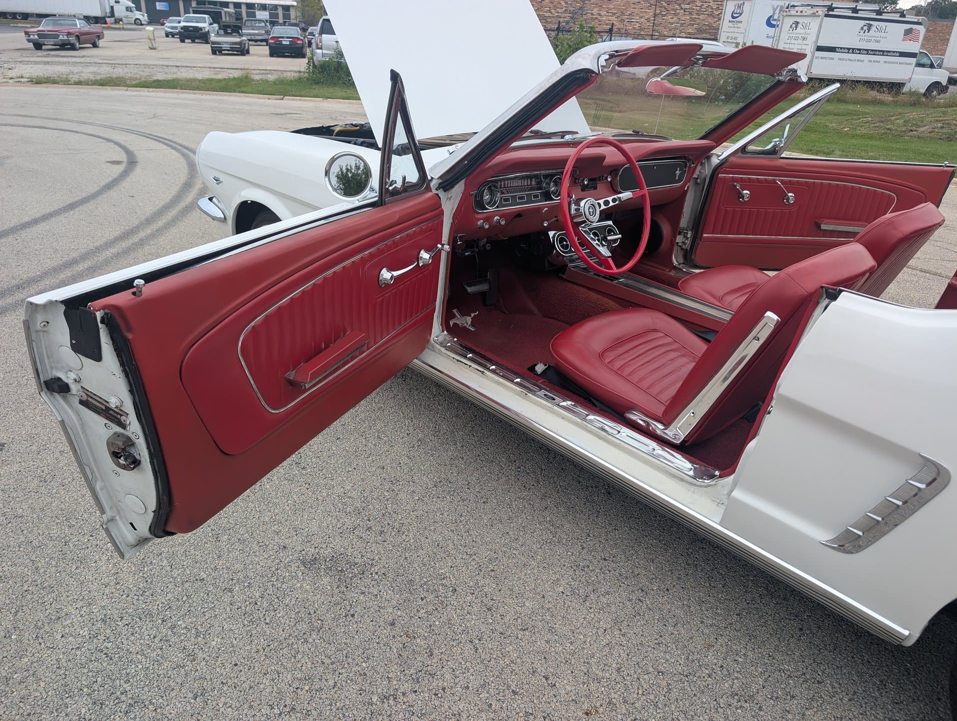 1965 Ford Mustang Convertible thumbnail 13