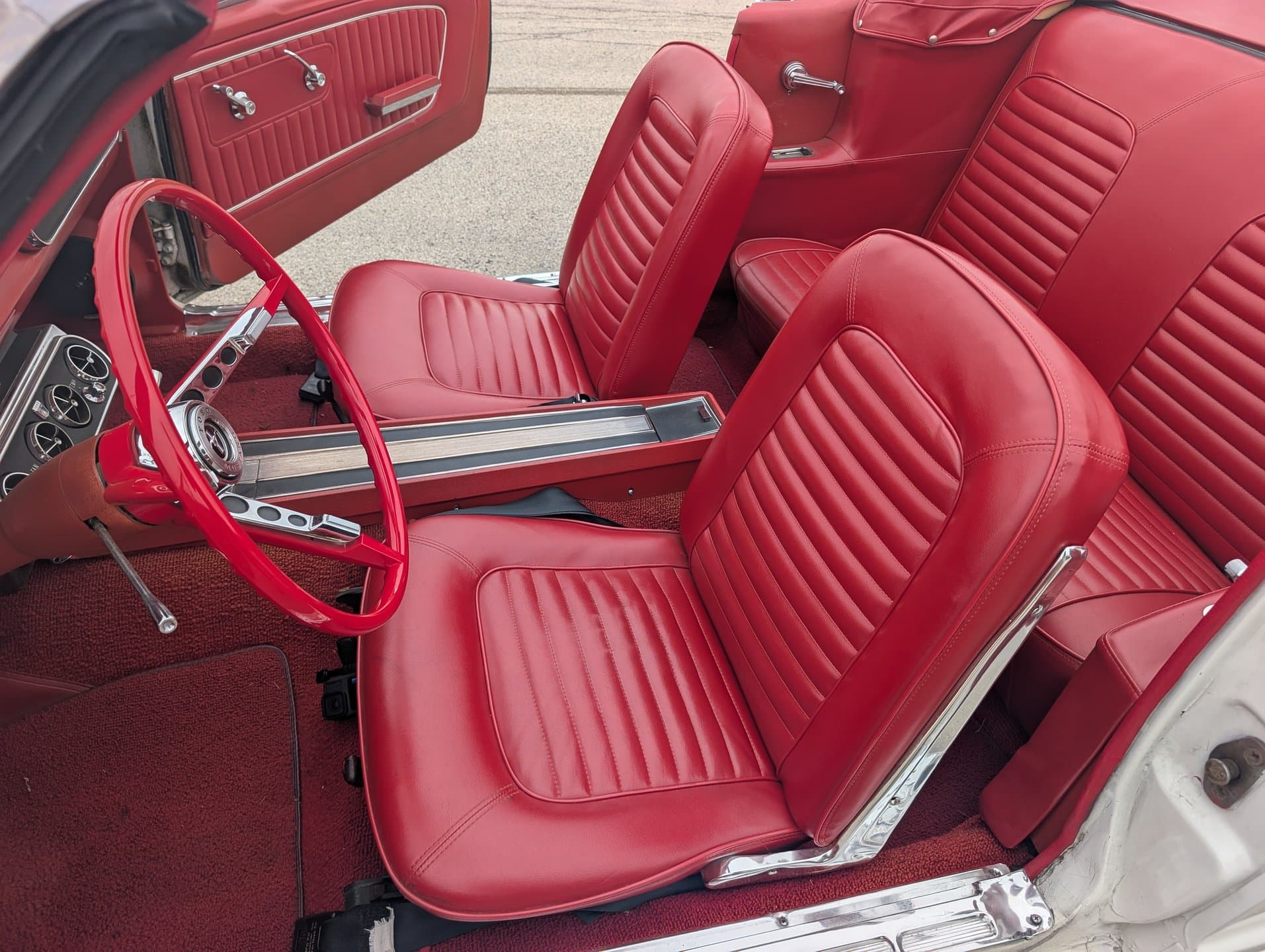 1965 Ford Mustang Convertible thumbnail 14
