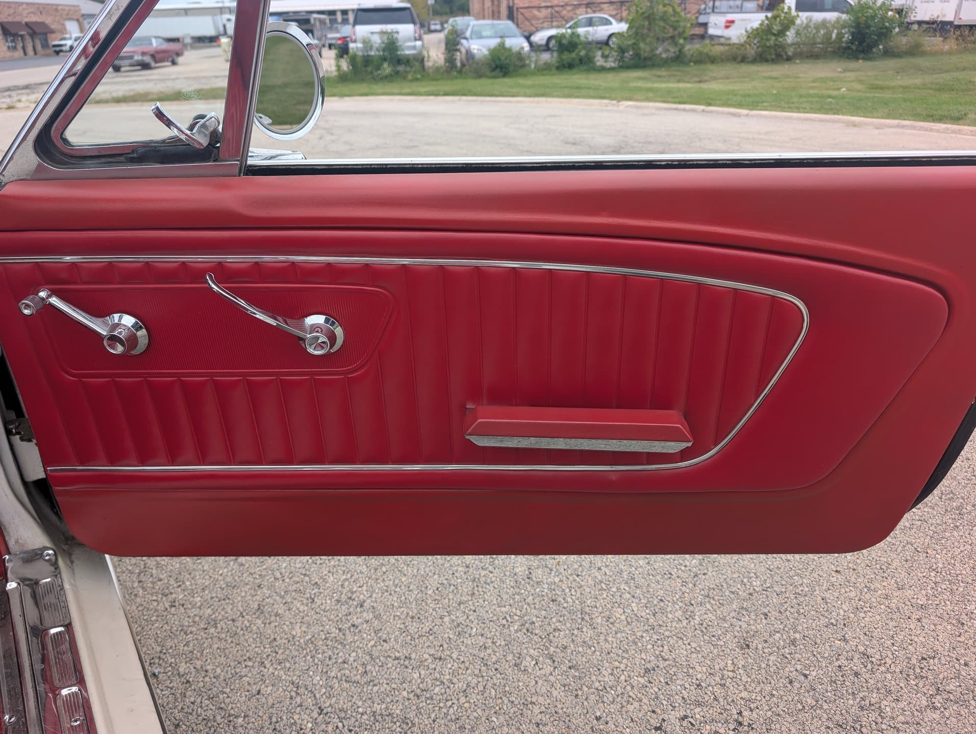 1965 Ford Mustang Convertible thumbnail 19
