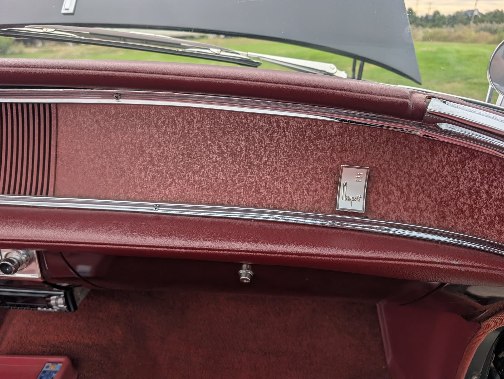 1964 Chrysler Newport Convertible thumbnail 19