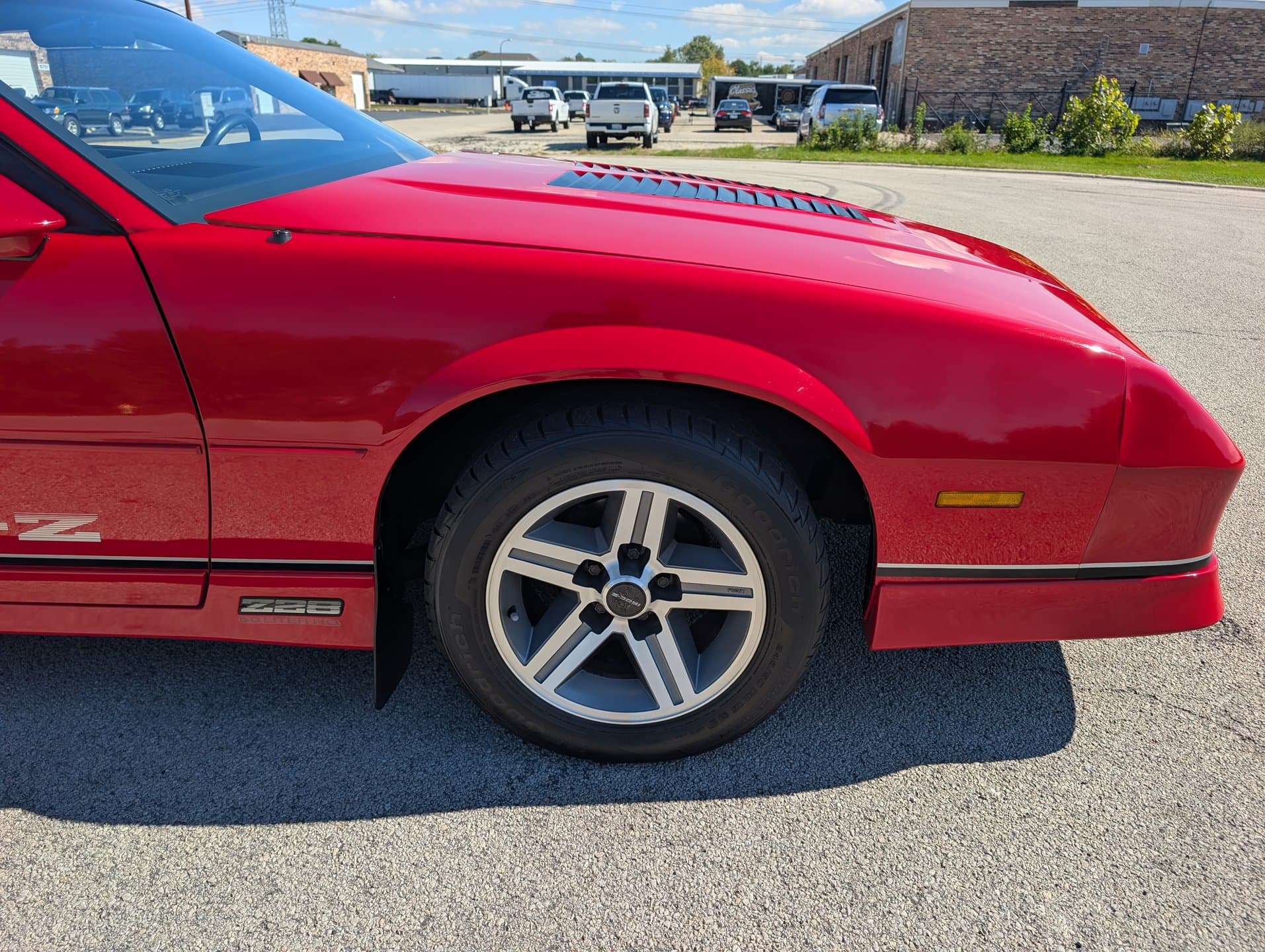 1986 Chevrolet Camaro IROC-Z thumbnail 8